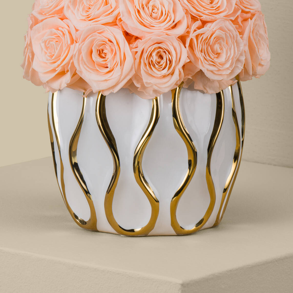 Preserved Roses Vase | Light Pink Preserved Roses Vase | Light Pink