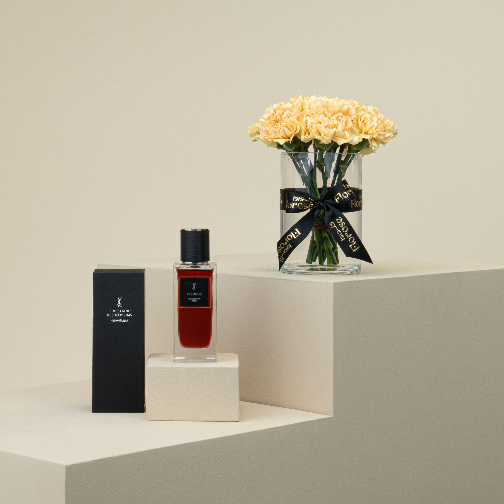 Le Vestiaire Des Parfums Eau De Parfum Velor | Peach Carnation Vase Le Vestiaire Des Parfums Eau De Parfum Velor | Peach Carnation Vase