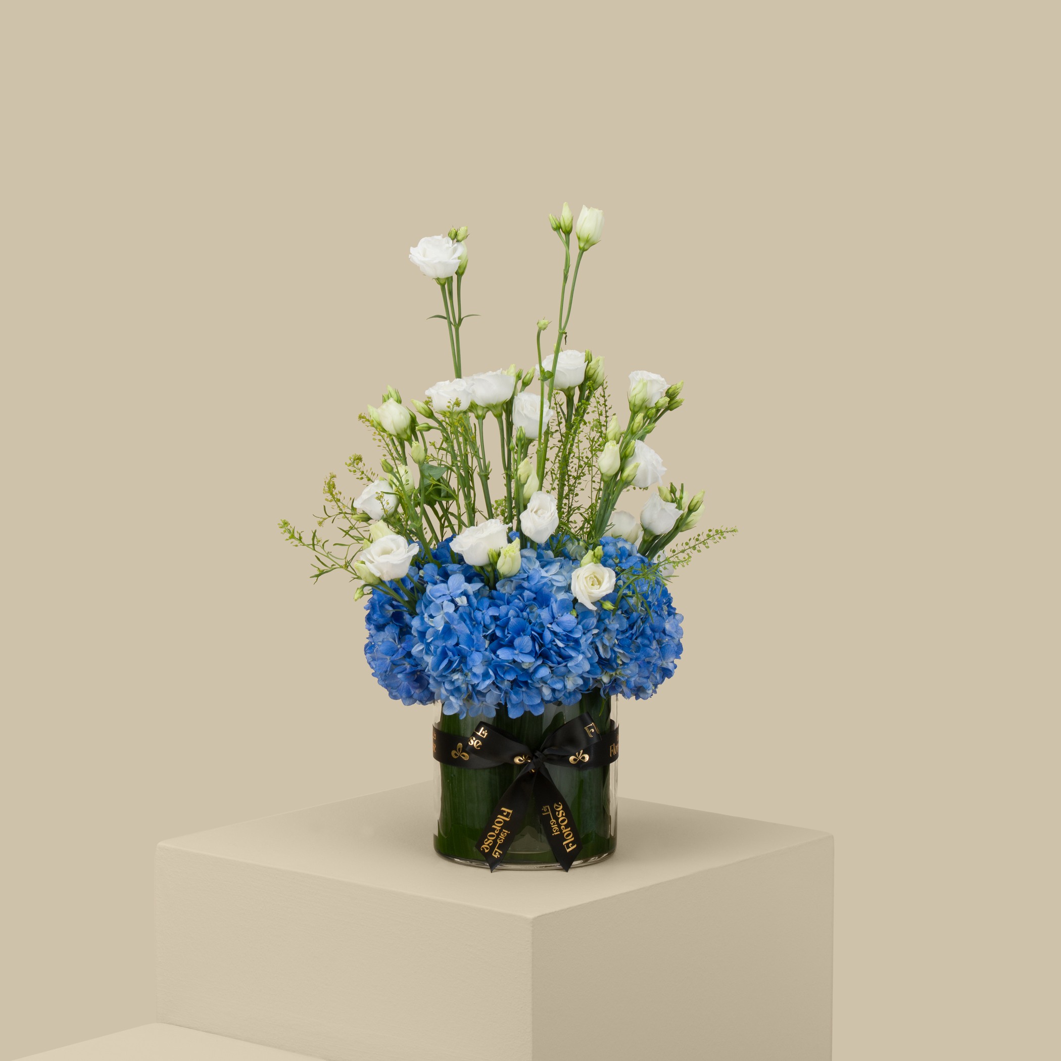 Scattered Pearls Vase Scattered Pearls Vase