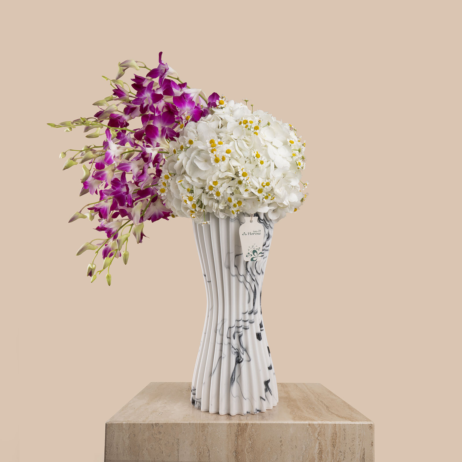 Enchanting Beauty Premium Vase Enchanting Beauty Premium Vase