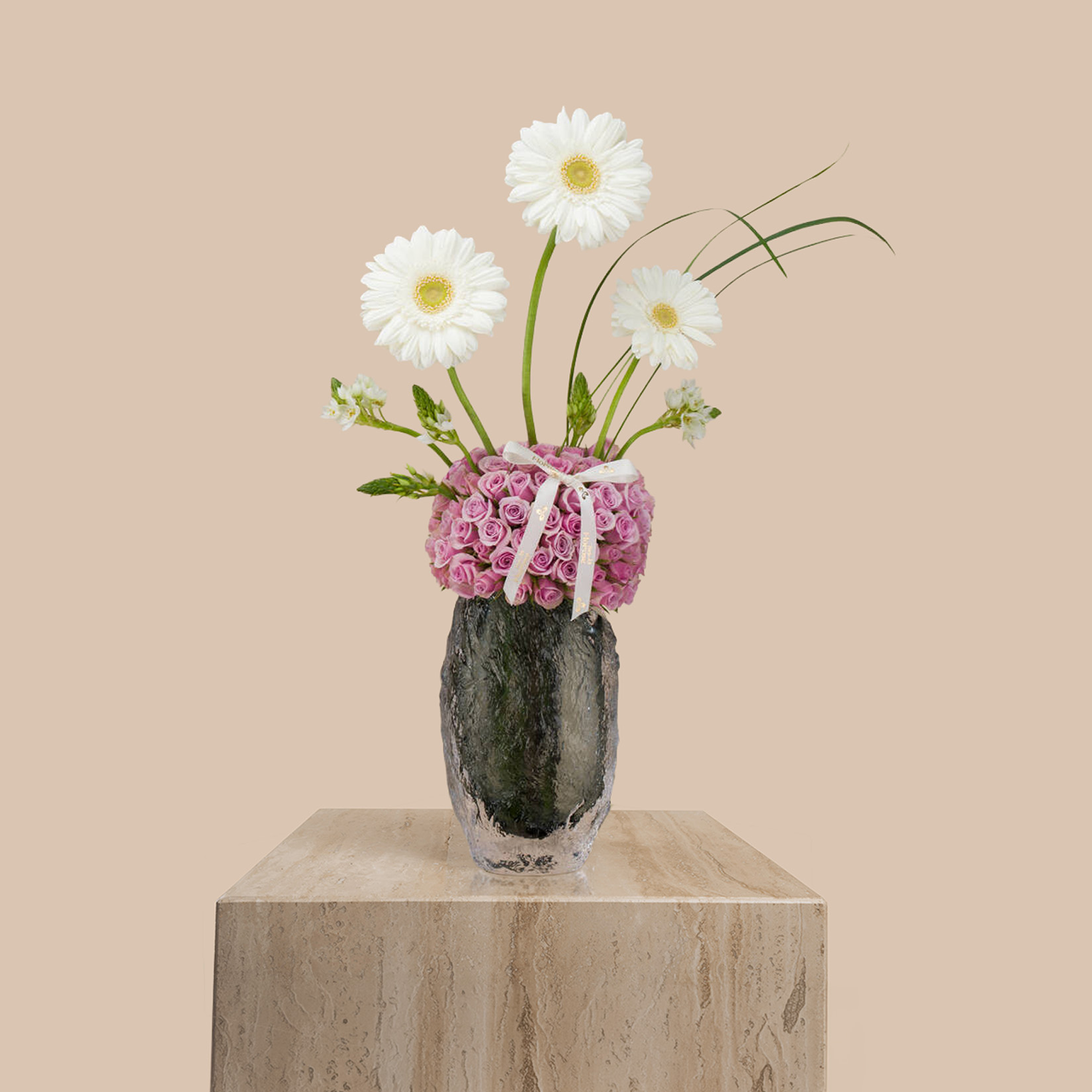 Elegant Pearl Premium Vase Elegant Pearl Premium Vase