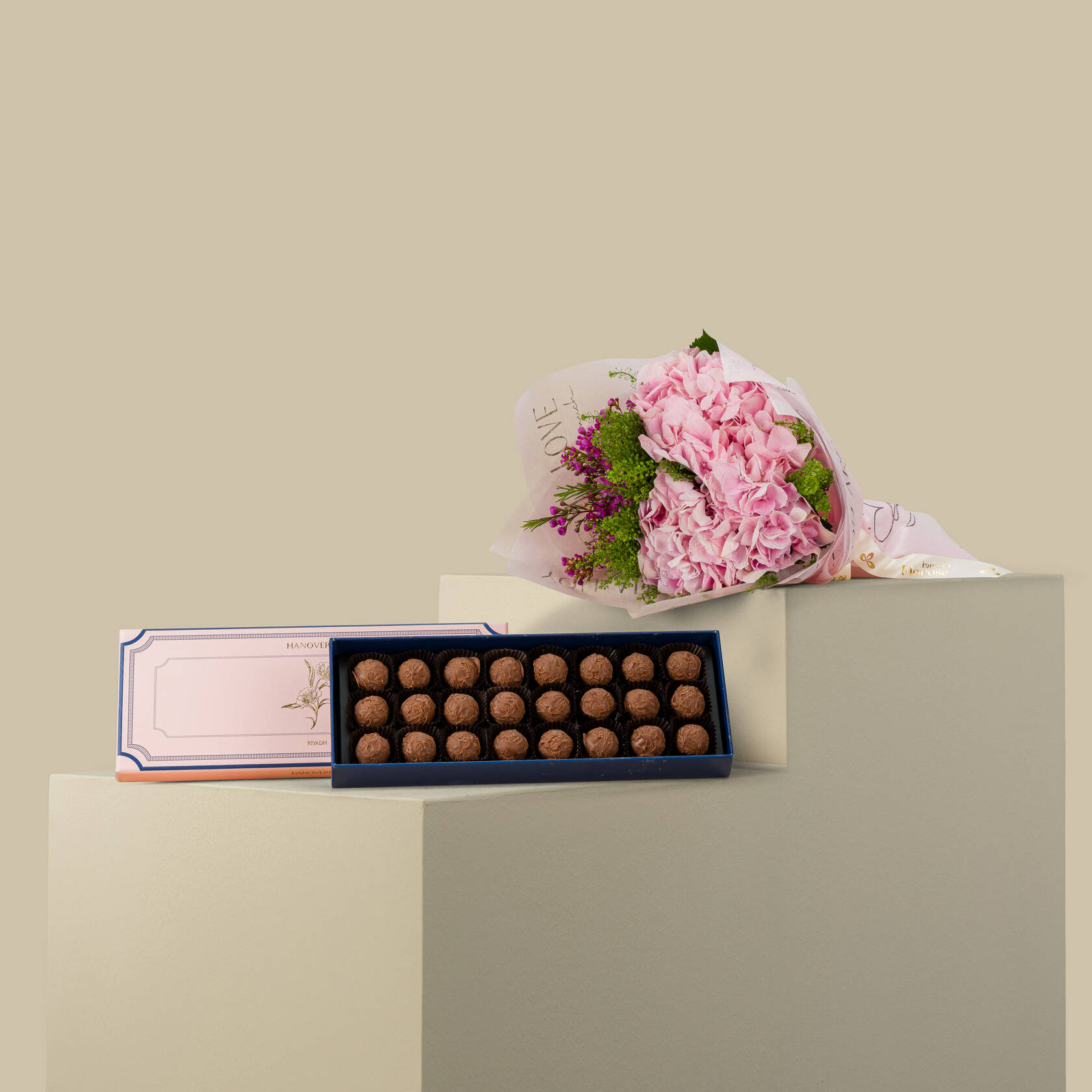 Hanoverian Truffle Chocolate | Grace Breeze Bouquet Hanoverian Truffle Chocolate | Grace Breeze Bouquet