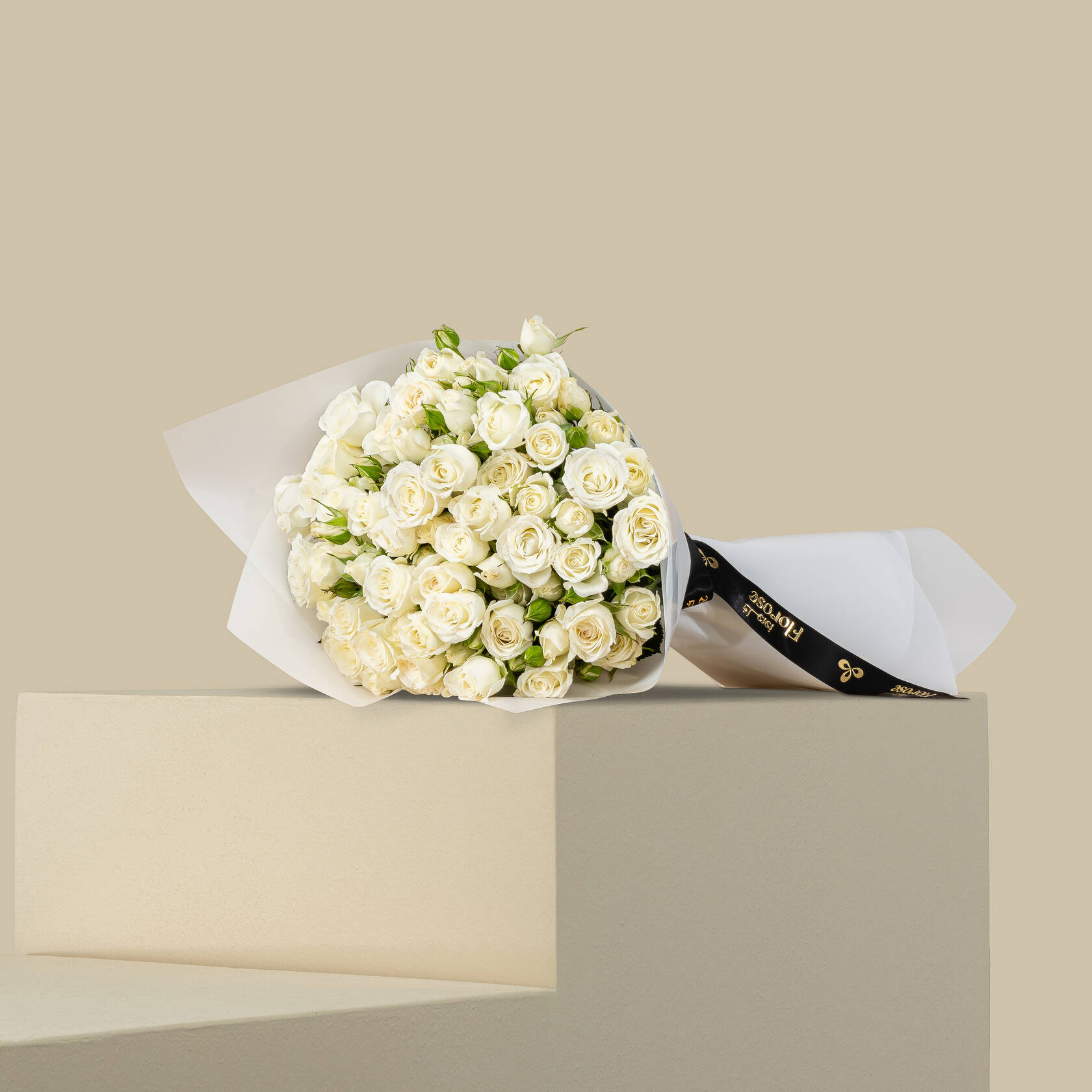 Fascinating Spray Rose Bouquet White | 15 Flowers Fascinating Spray Rose Bouquet White | 15 Flowers