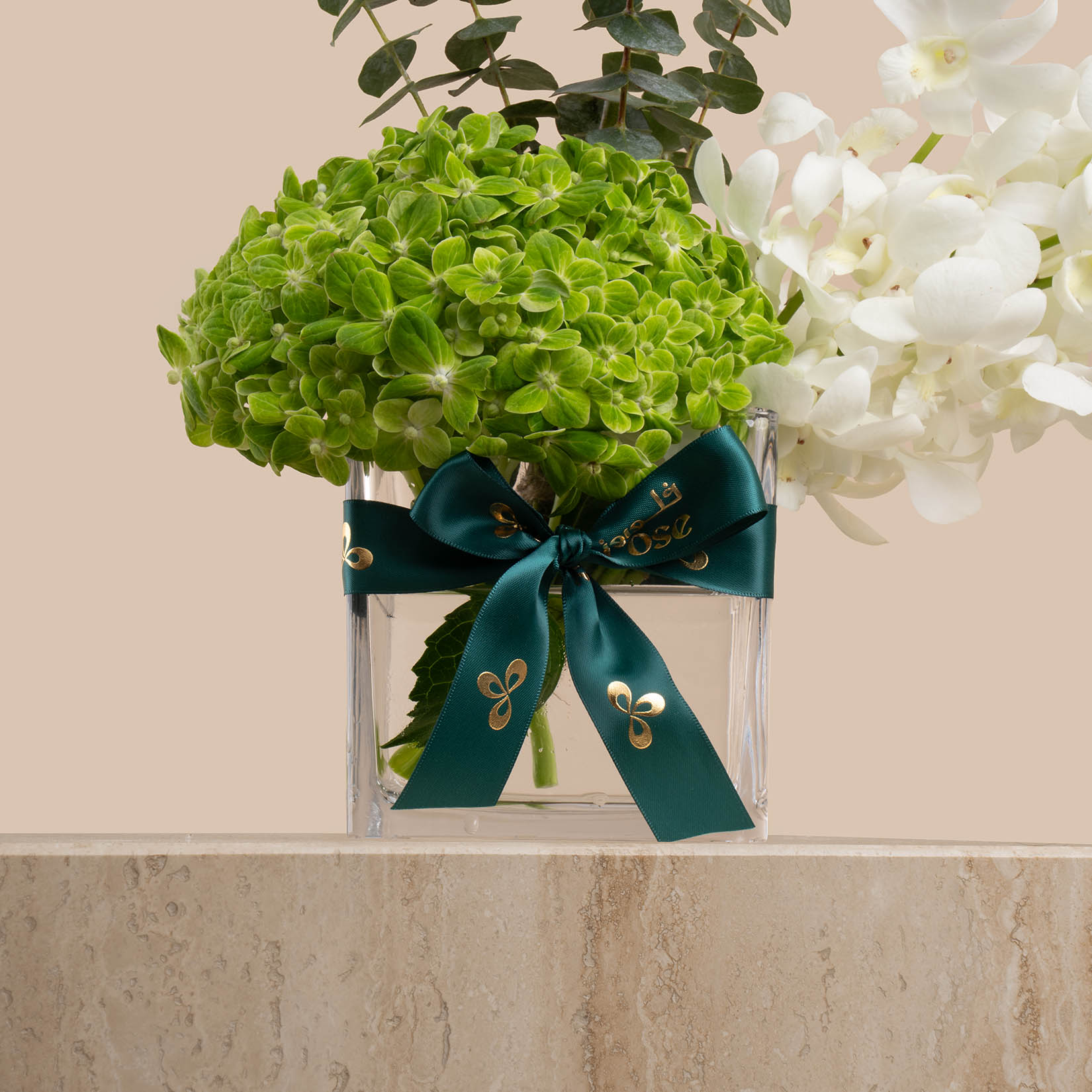 Abucci Chocolate National Day Edition | Nostalgia Vase Abucci Chocolate National Day Edition | Nostalgia Vase