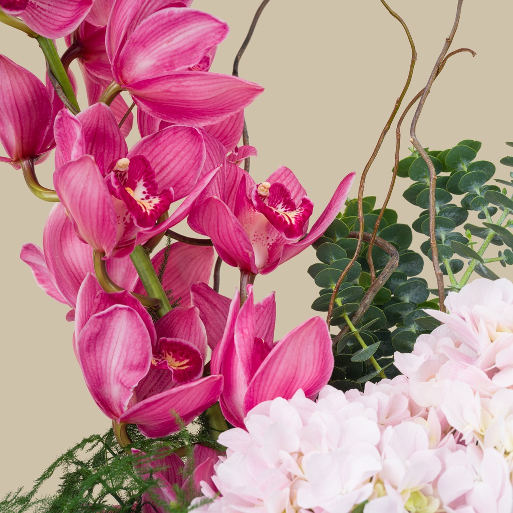 Valentino Notte D’Oro Parfum | Dreamy Night Vase Valentino Notte D’Oro Parfum | Dreamy Night Vase