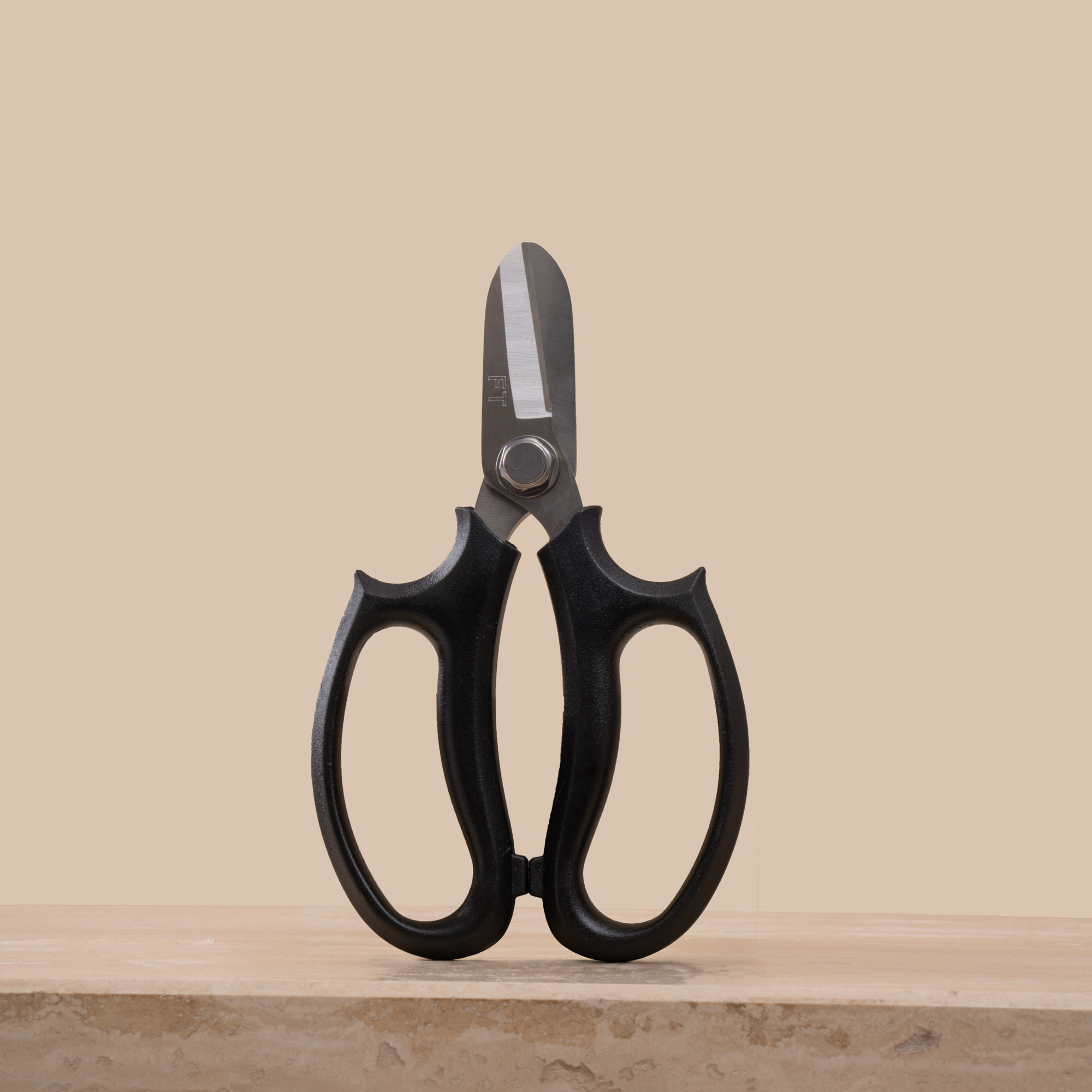 DIY | Design Your Own Lily Vase DIY | Design Your Own Lily Vase