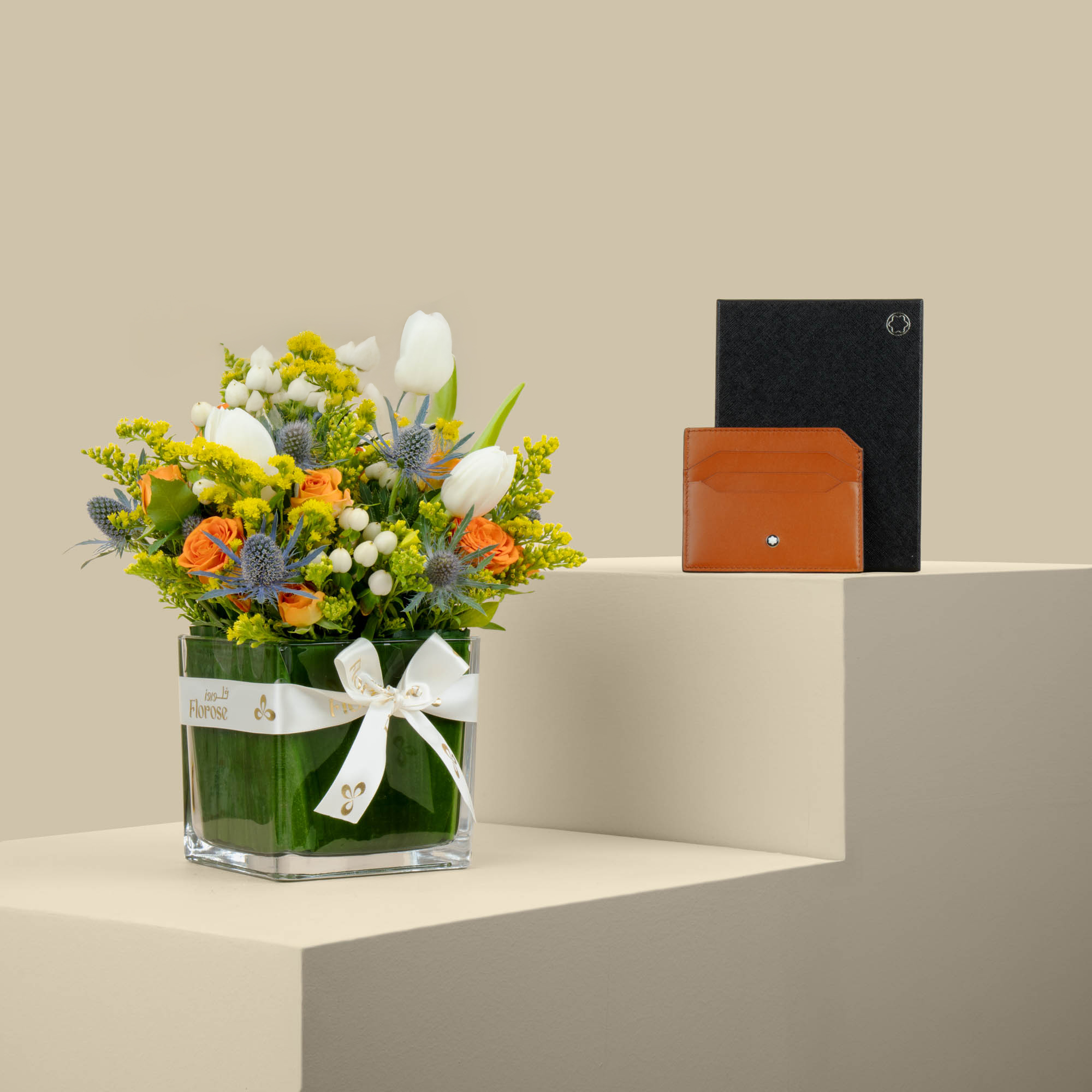 Montblanc | Brown Card Holder | Cheerful Spring Vase Montblanc | Brown Card Holder | Cheerful Spring Vase