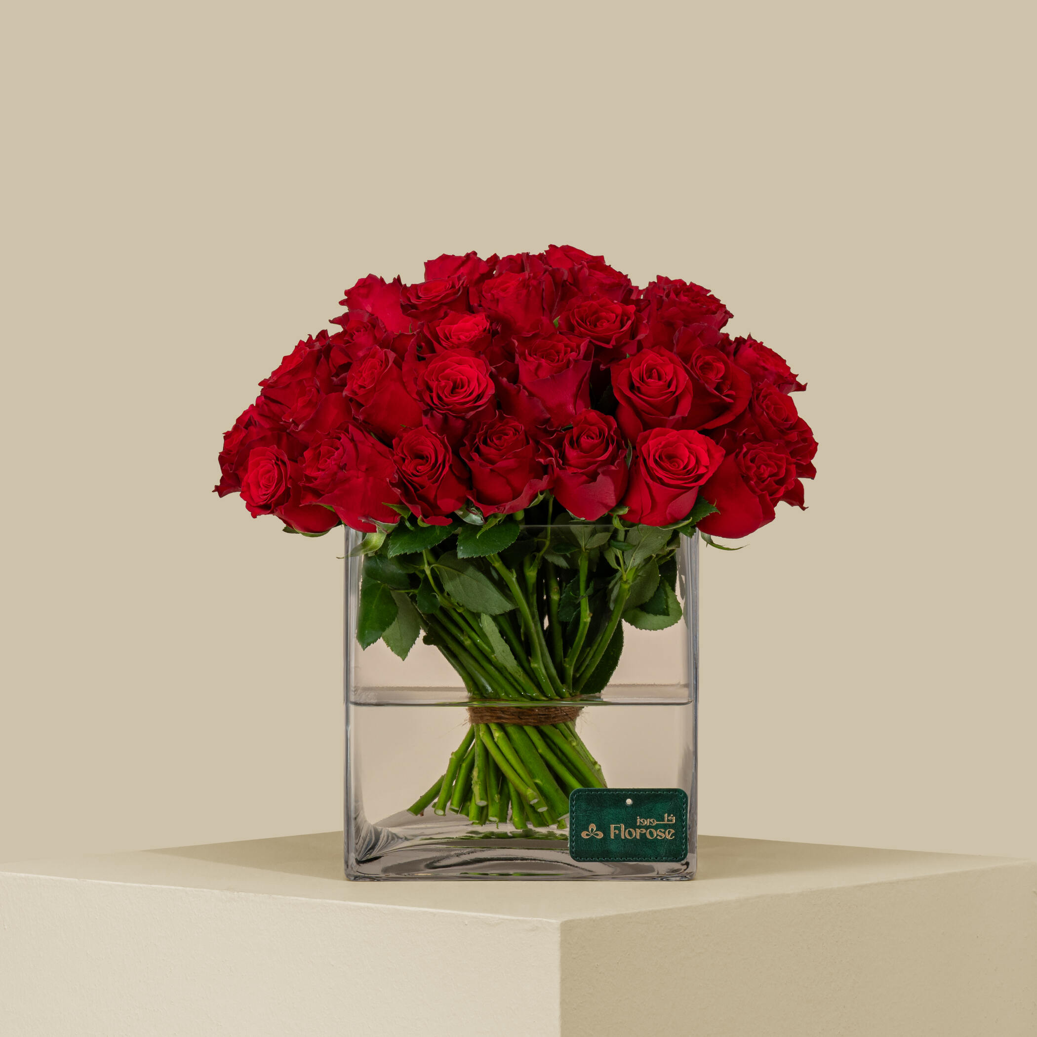 Magnificent Rose Square Vase Red | 50 Flowers Magnificent Rose Square Vase Red | 50 Flowers