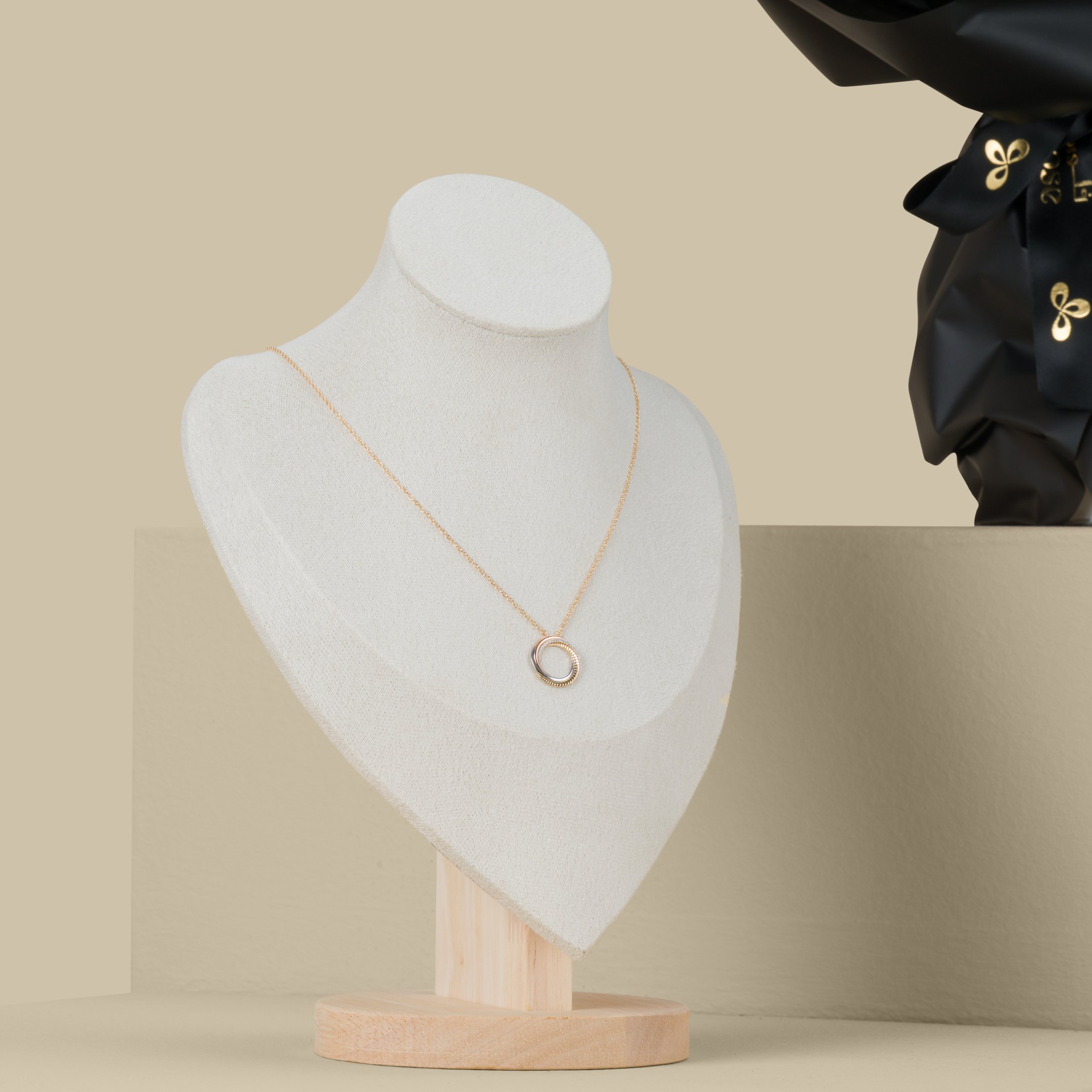 Damas Revolve Trio Necklace | Starry Night Bouquet Damas Revolve Trio Necklace | Starry Night Bouquet