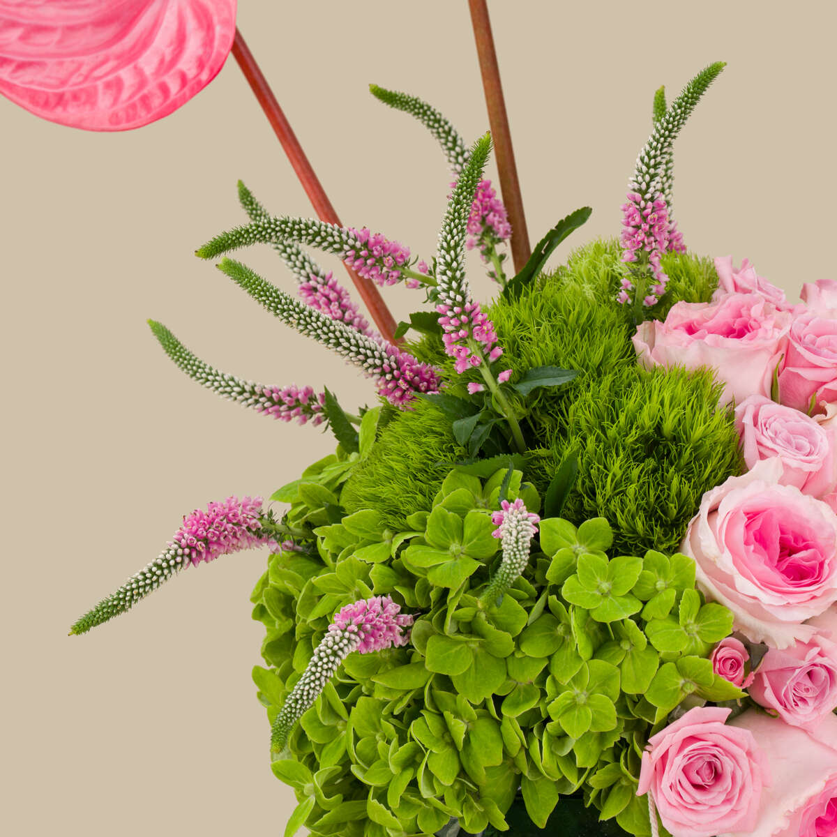 Uniqueness Premium Vase Uniqueness Premium Vase