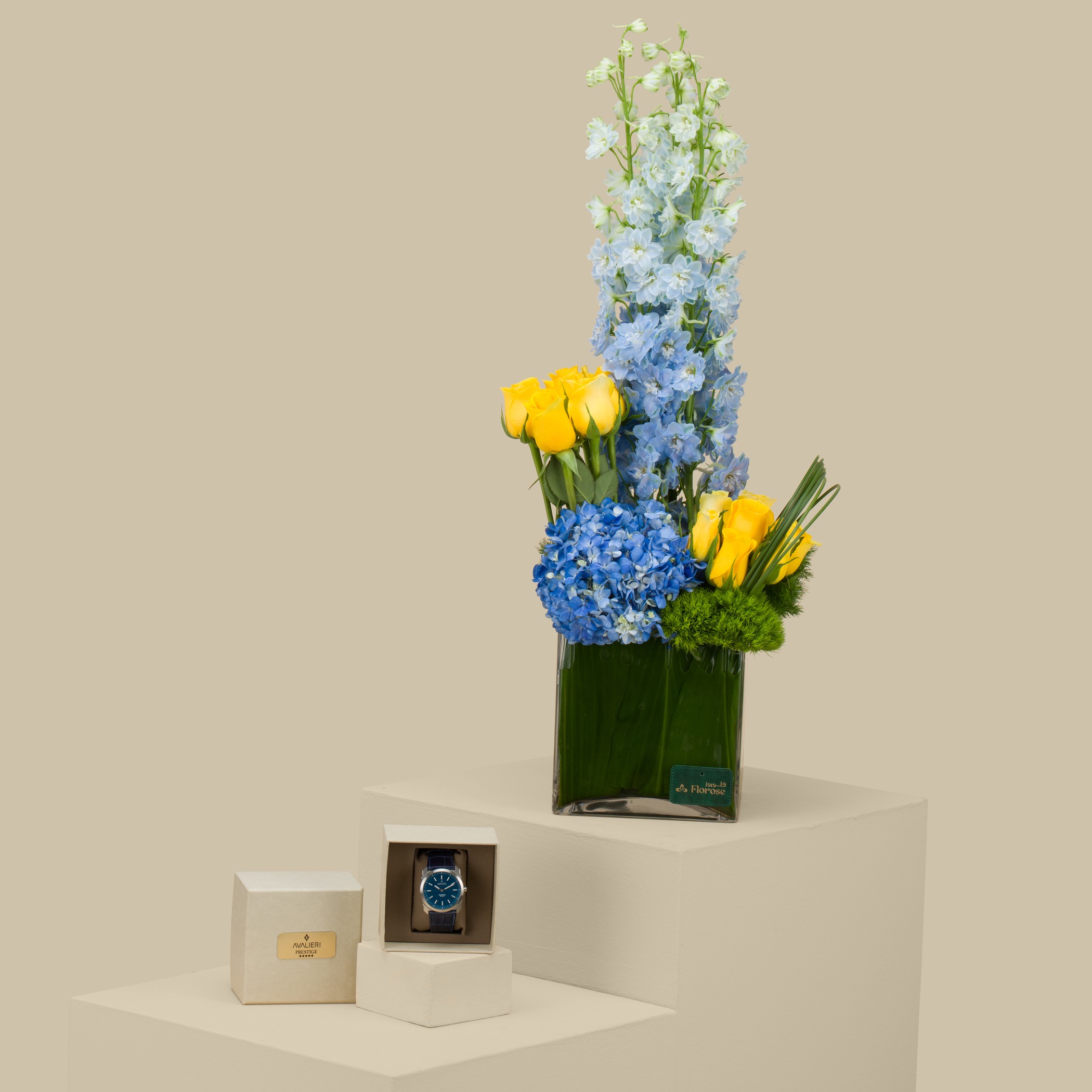 ساعة أفاليري الرجالية بمينا أزرق | مزهرية مربعة إيقاع الحياة ساعة أفاليري الرجالية بمينا أزرق | مزهرية مربعة إيقاع الحياة