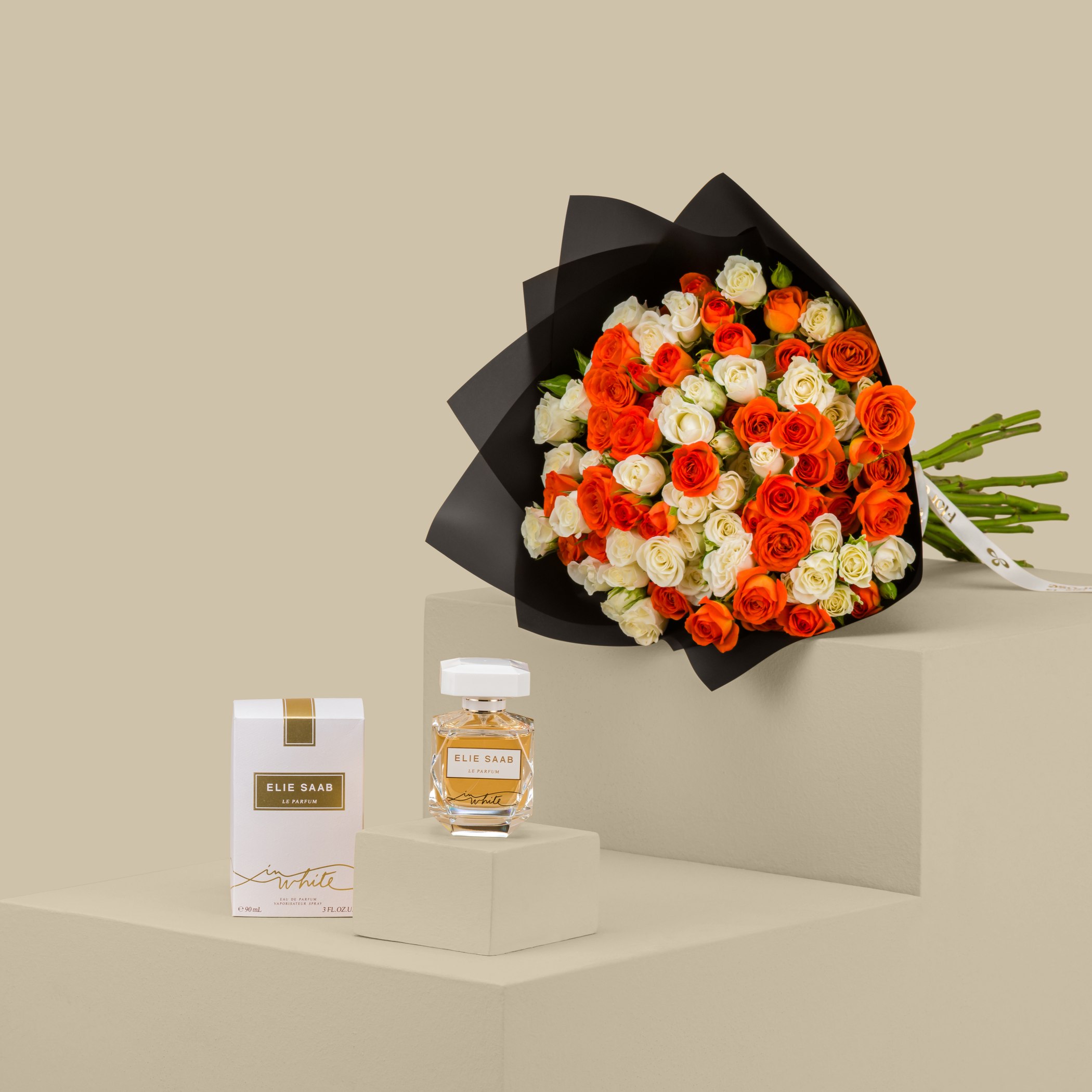 عطر لو بارفان ان وايت إيلي صعب | باقة متعة الحياة عطر لو بارفان ان وايت إيلي صعب | باقة متعة الحياة