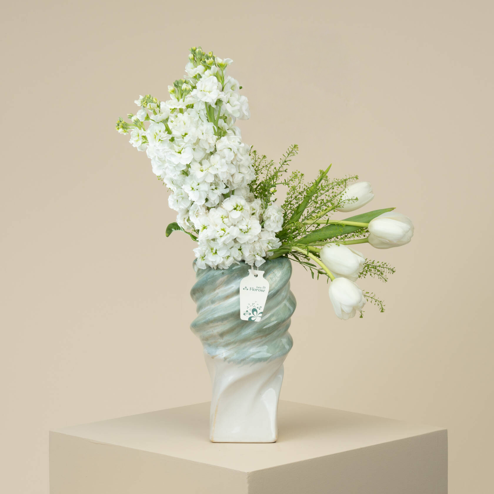 Snow White Premium Vase Snow White Premium Vase