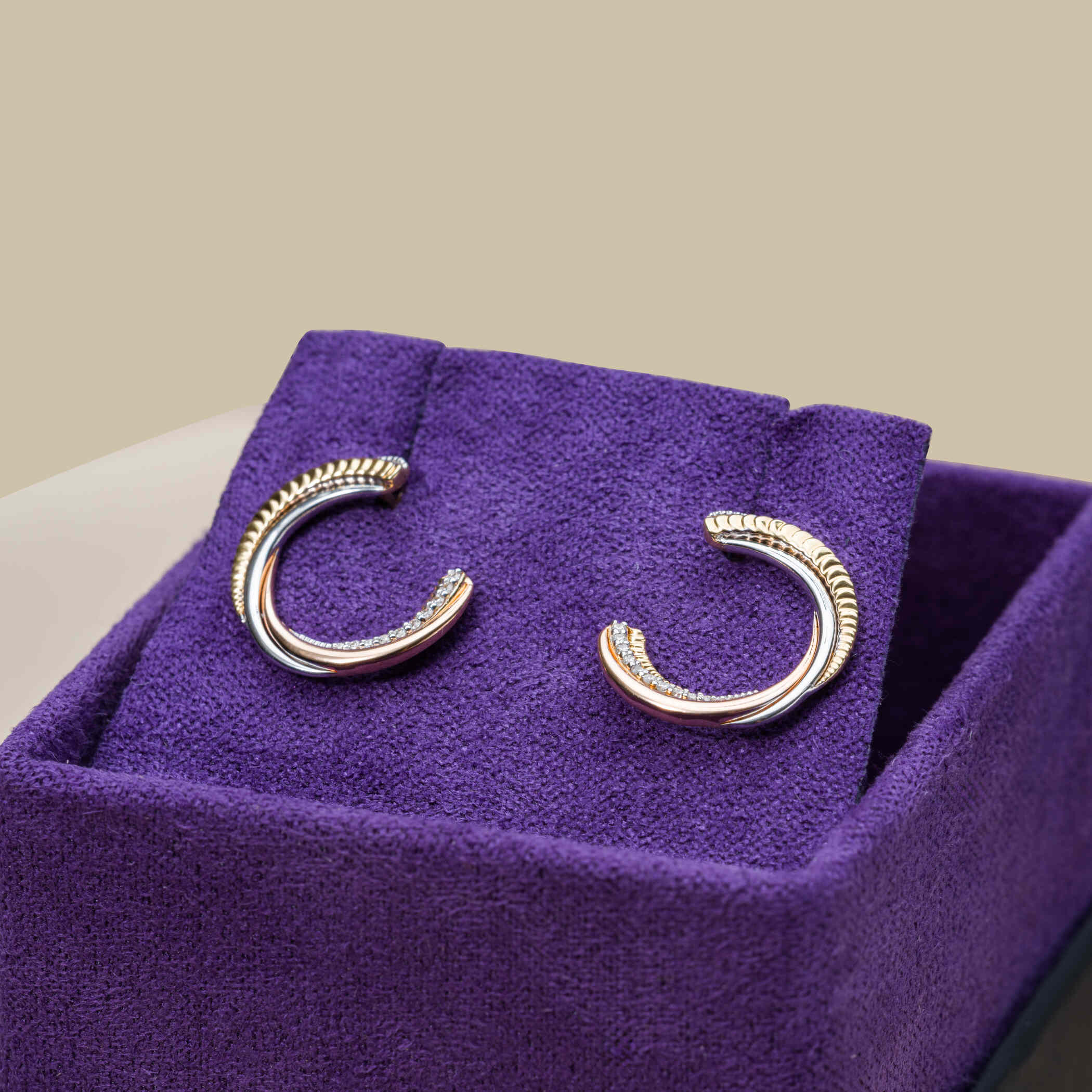 Damas | Revolve Trio Yellow Rose and White Gold Earrings with Diamonds Damas | Revolve Trio Yellow Rose and White Gold Earrings with Diamonds