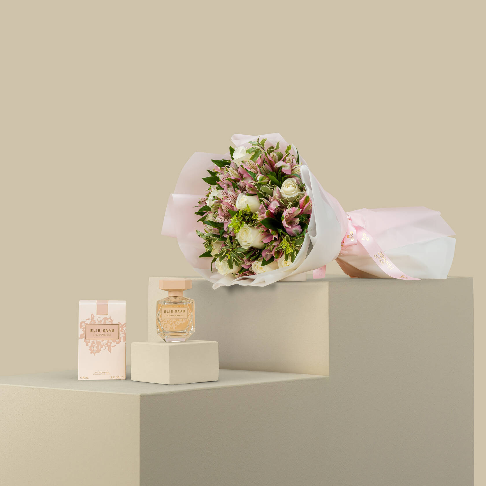 Elie Saab Le Parfum Bridal EDP | White Pearl Bouquet Elie Saab Le Parfum Bridal EDP | White Pearl Bouquet