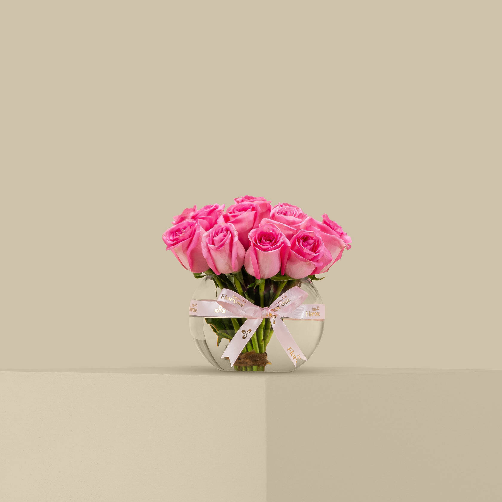 Stunning Rose Vase Dark Pink | 15 Flowers Stunning Rose Vase Dark Pink | 15 Flowers