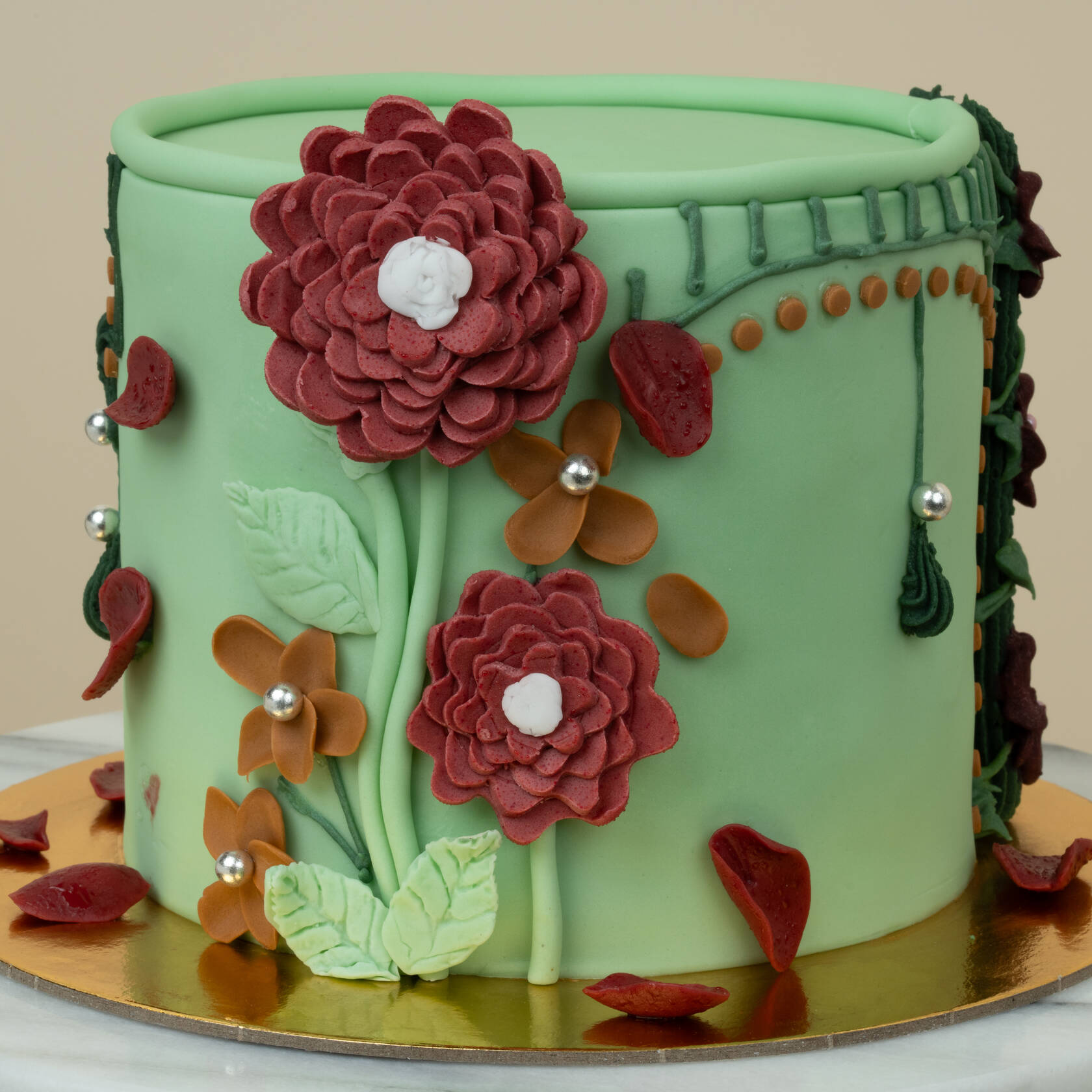 Helen's Flowers Cake | Vase of Harmony Helen's Flowers Cake | Vase of Harmony