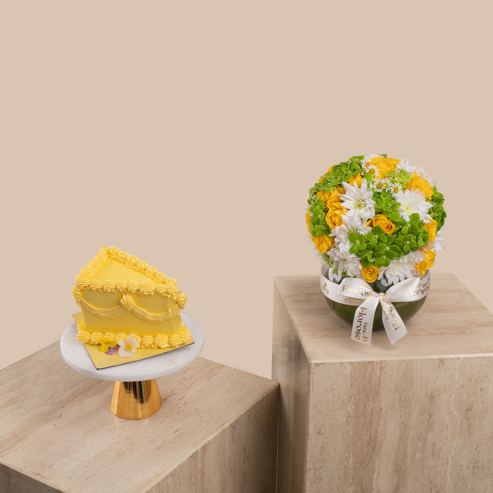 Sweet Atelier | Summer Lemon Cake | Golden Hour Vase Sweet Atelier | Summer Lemon Cake | Golden Hour Vase