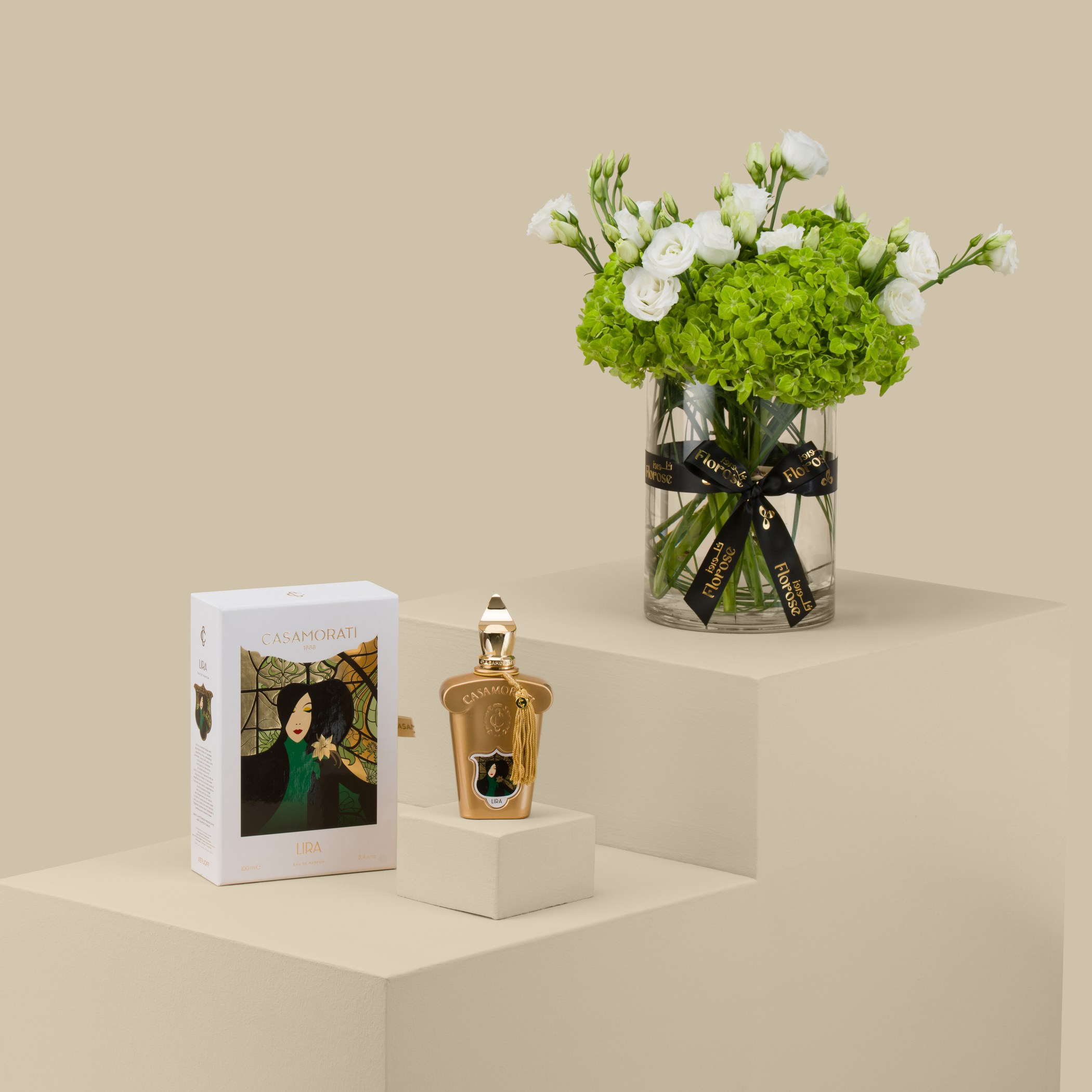 عطر ليرا كازاموراتي | مزهرية جوهر الطبيعة عطر ليرا كازاموراتي | مزهرية جوهر الطبيعة