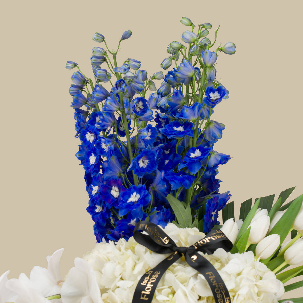 Vesta’s Glow Premium Vase Vesta’s Glow Premium Vase