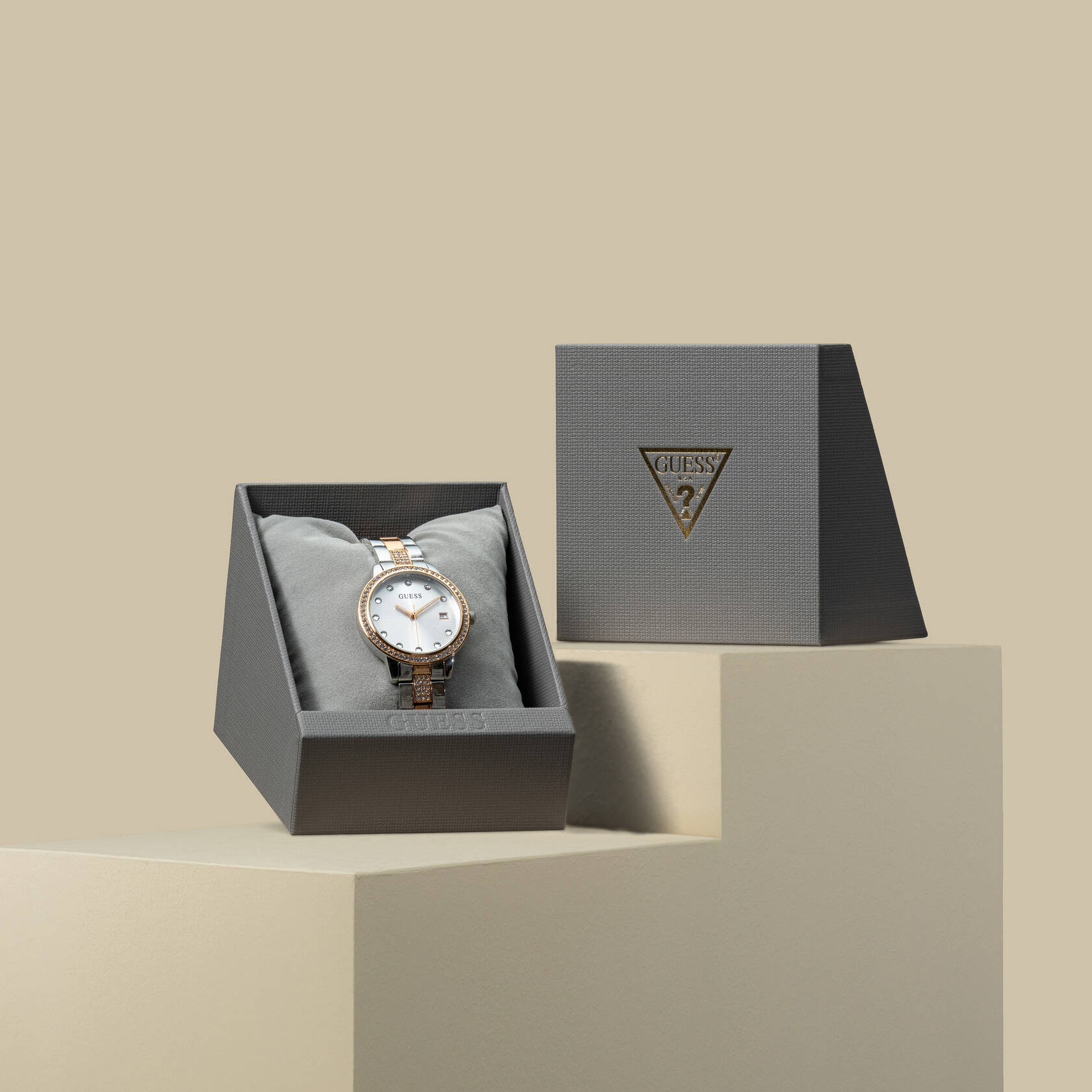 Guess Women's Quartz Watch With White Dial Guess Women's Quartz Watch With White Dial