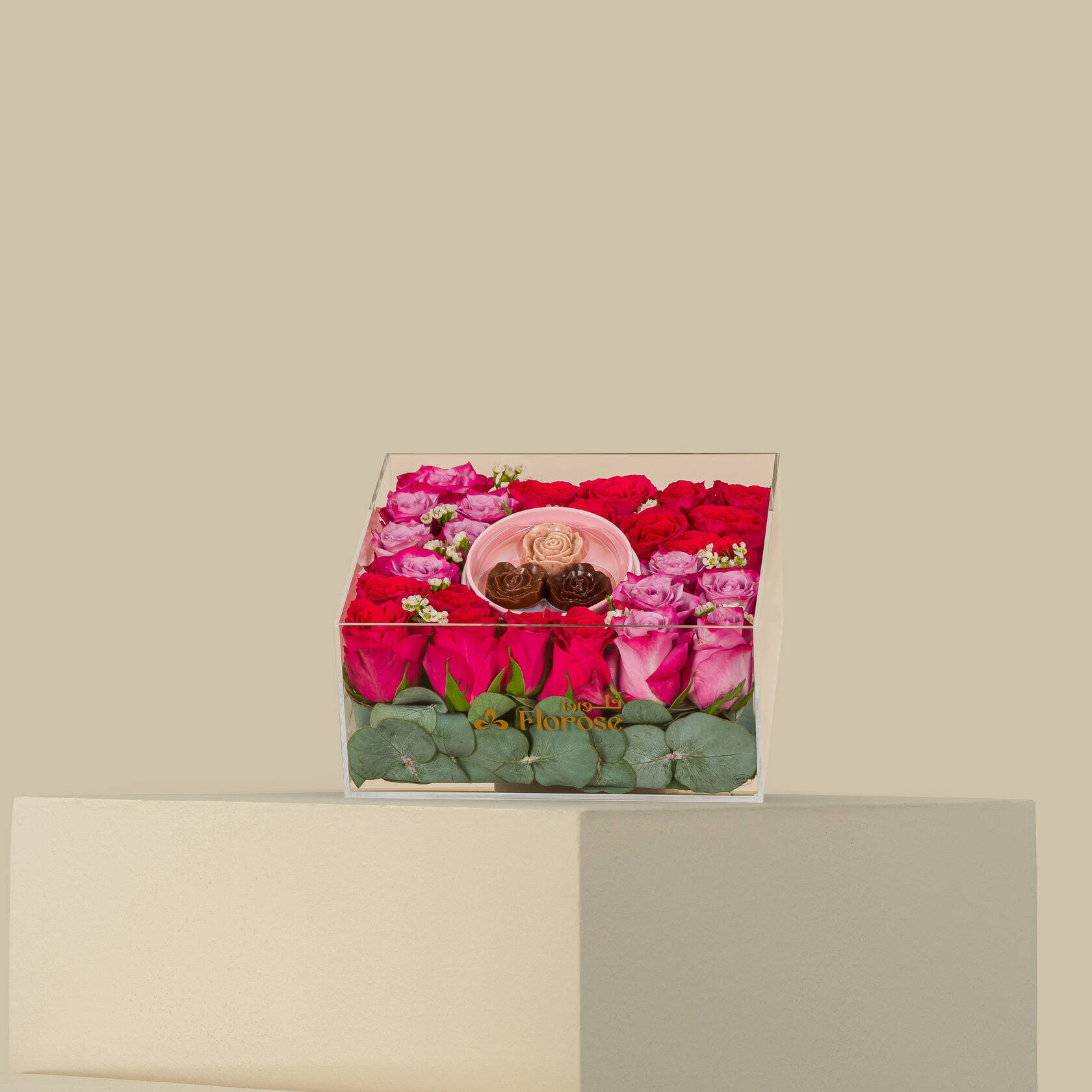 Bostani Small Box Of Rose Chocolates | Dreamy Flowers Bostani Small Box Of Rose Chocolates | Dreamy Flowers