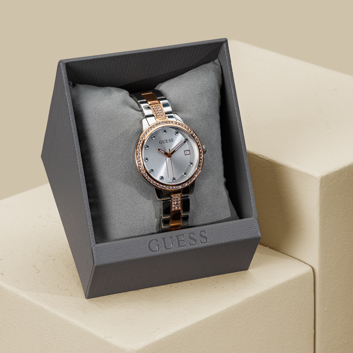 Guess Women's Quartz Watch With White Dial Guess Women's Quartz Watch With White Dial