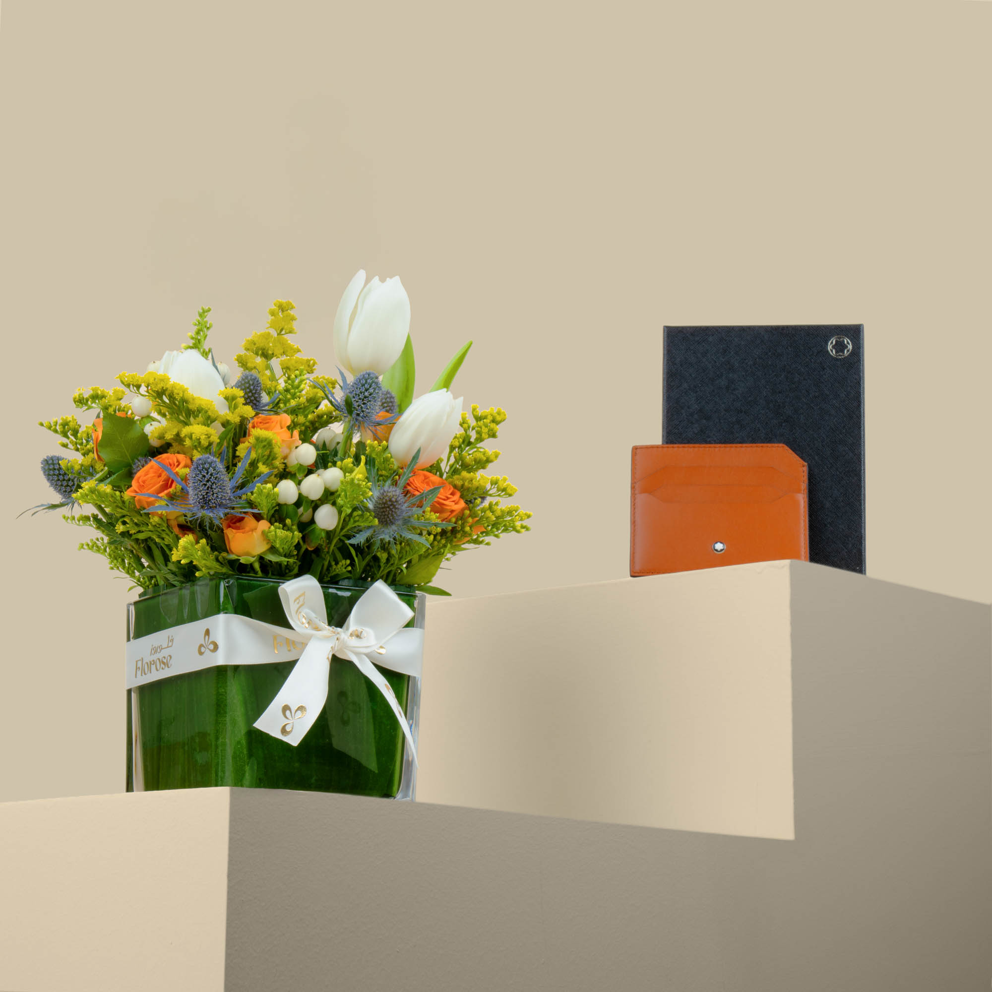 Montblanc | Brown Card Holder | Cheerful Spring Vase Montblanc | Brown Card Holder | Cheerful Spring Vase