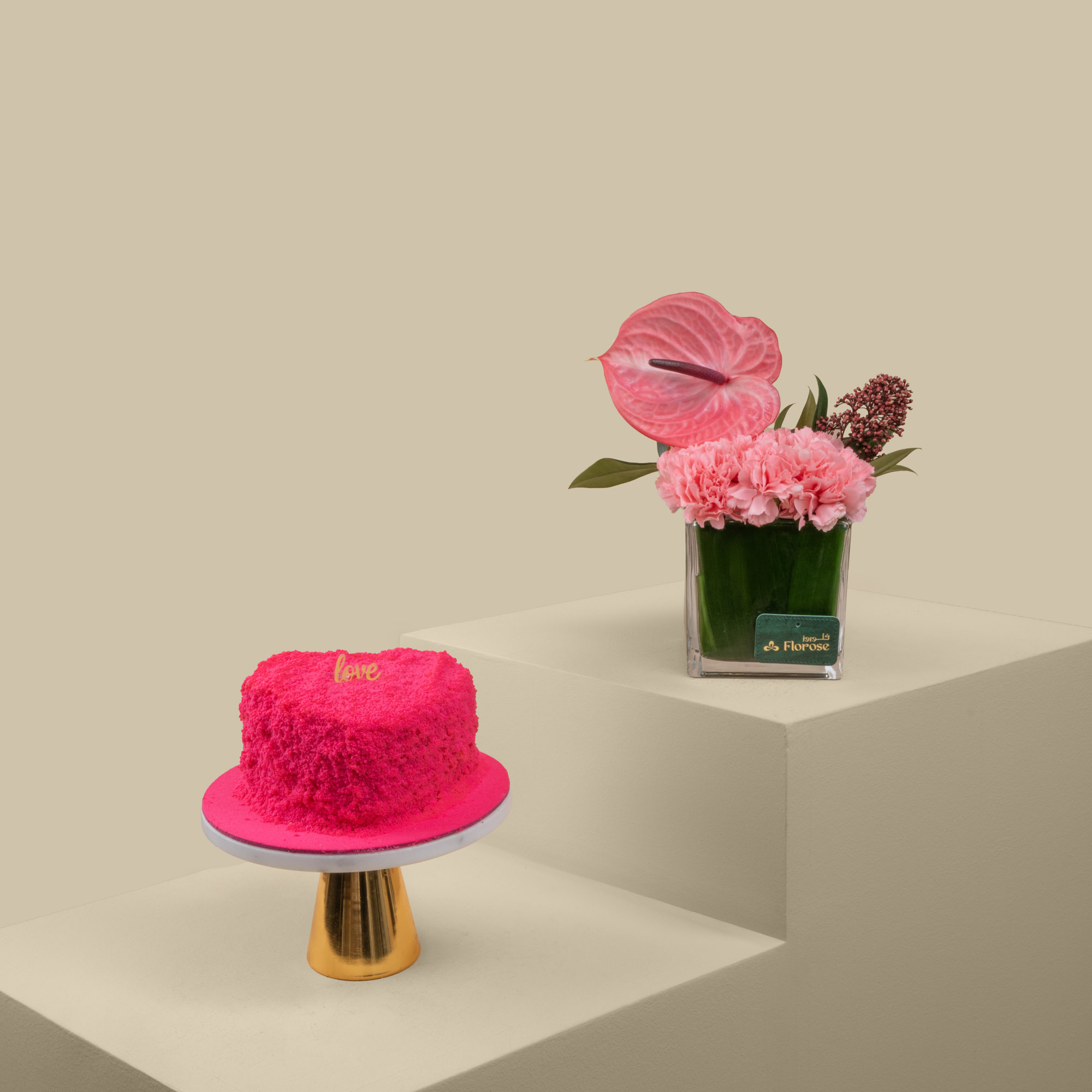 Sweet Atelier | Love Small Cake | Pink Grace Vase Sweet Atelier | Love Small Cake | Pink Grace Vase