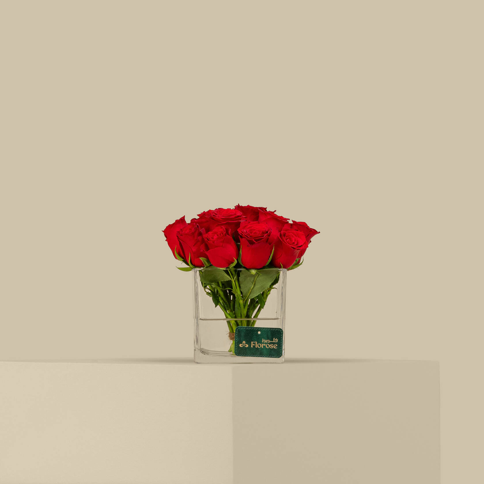 Elegant Rose Square Vase Red | 15 Flowers Elegant Rose Square Vase Red | 15 Flowers