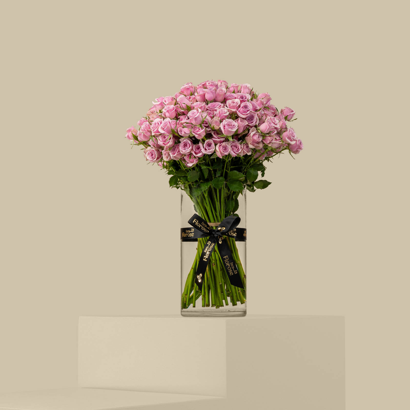 Inspiring Spray Rose Vase Light Purple | 50 Flowers Inspiring Spray Rose Vase Light Purple | 50 Flowers