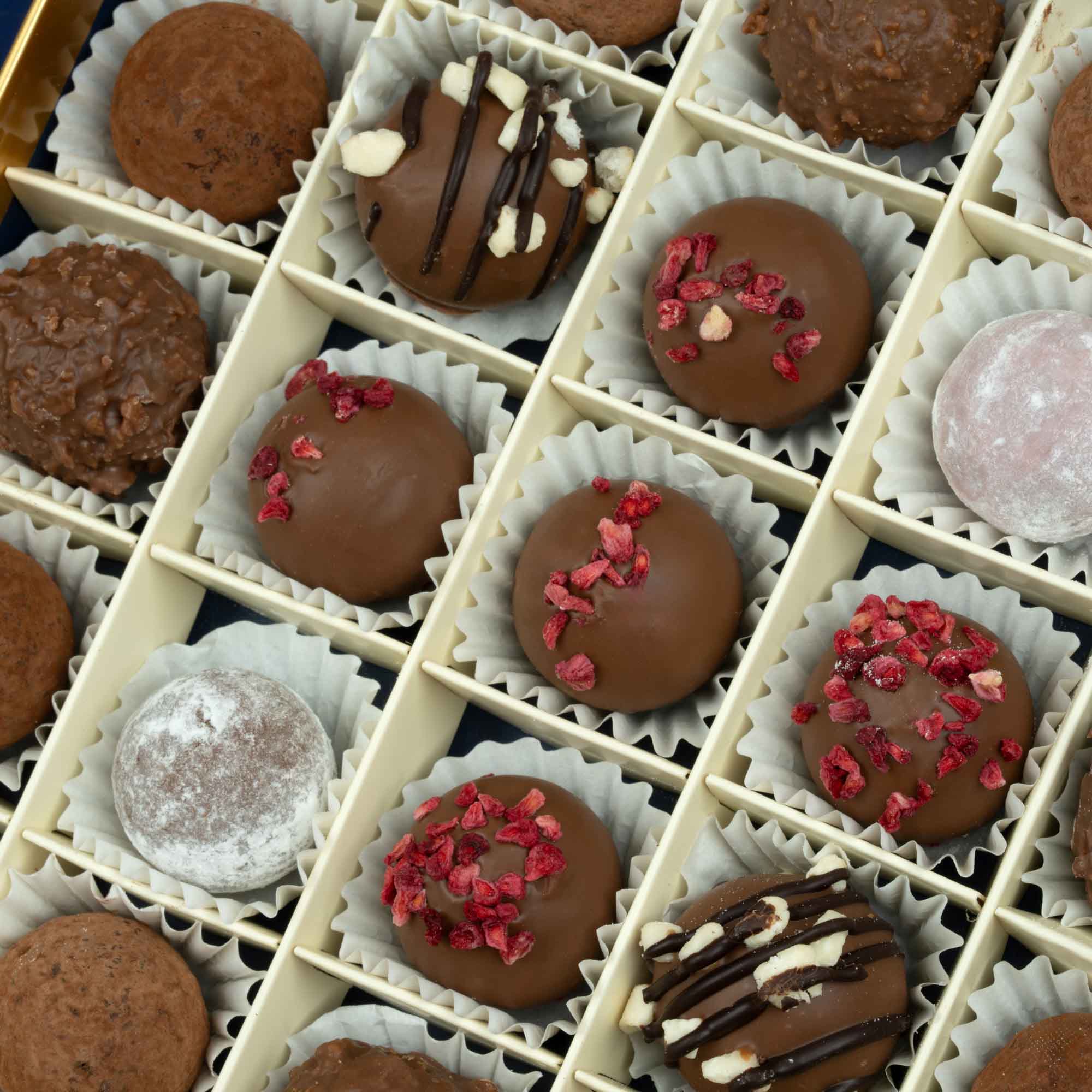 Charbonel | Victorian Truffle Chocolate Square Box Charbonel | Victorian Truffle Chocolate Square Box