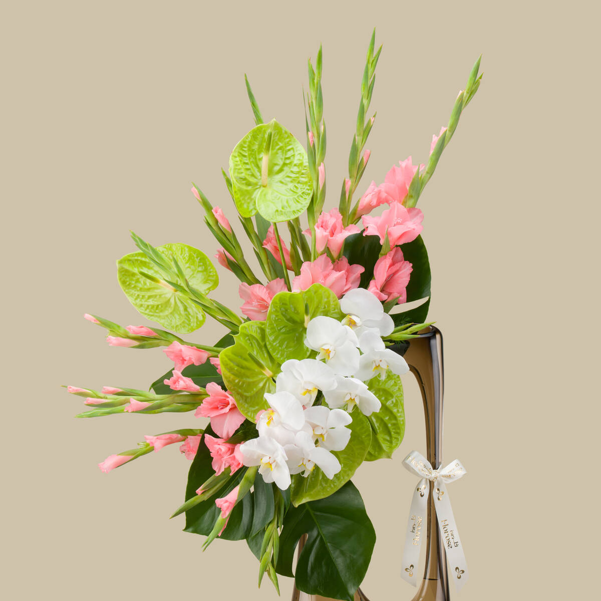Mesmerizing Premium Vase Mesmerizing Premium Vase