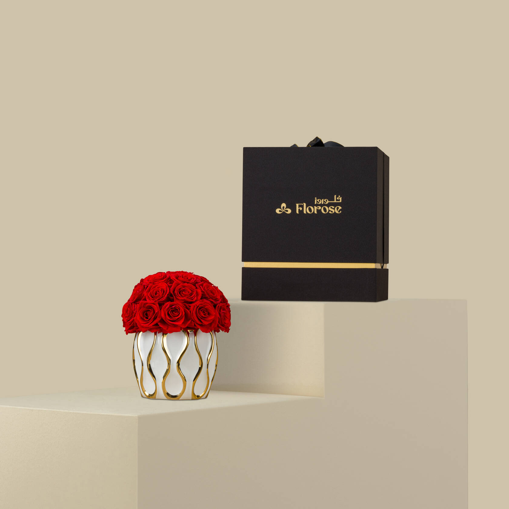 Preserved Roses Vase | Red Preserved Roses Vase | Red