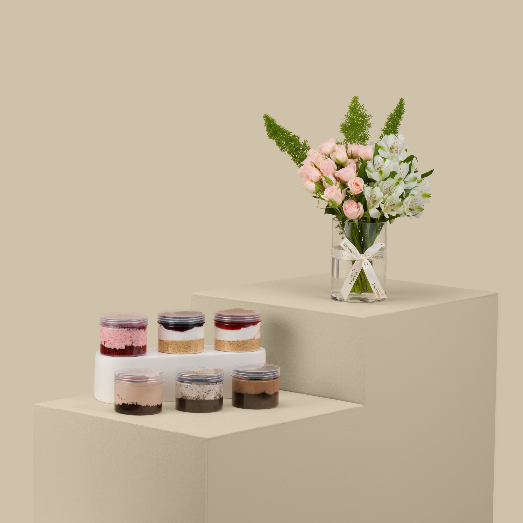 Helen 6 Types of Jar Cakes | Fondness Vase Helen 6 Types of Jar Cakes | Fondness Vase