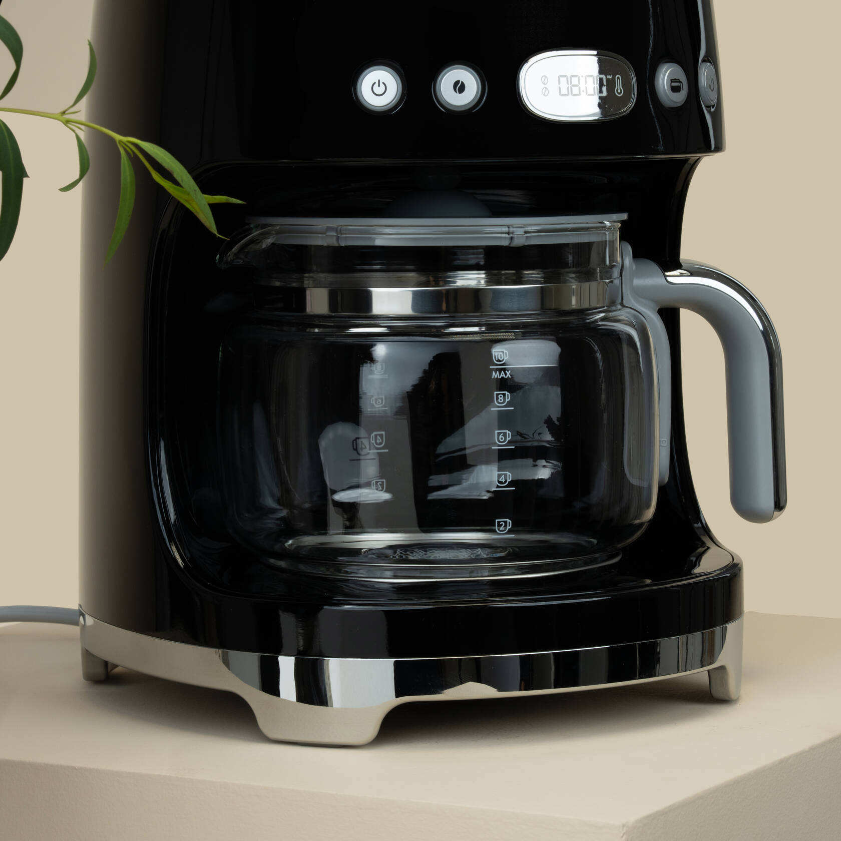Smeg 50's Style Drip Filter Coffee Machine Black | Adoration Bouquet Smeg 50's Style Drip Filter Coffee Machine Black | Adoration Bouquet