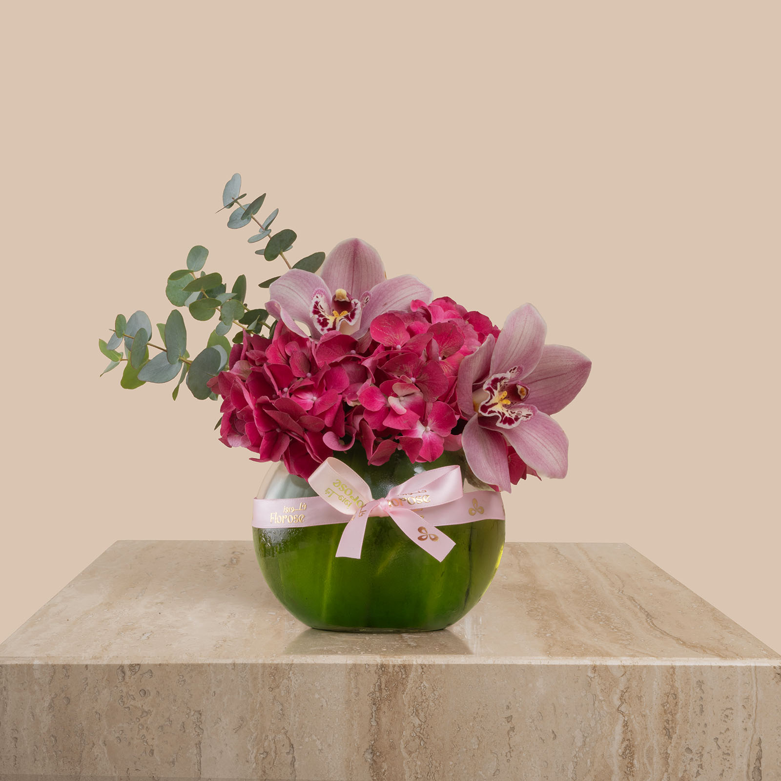 Timeless Elegance Round Vase Timeless Elegance Round Vase