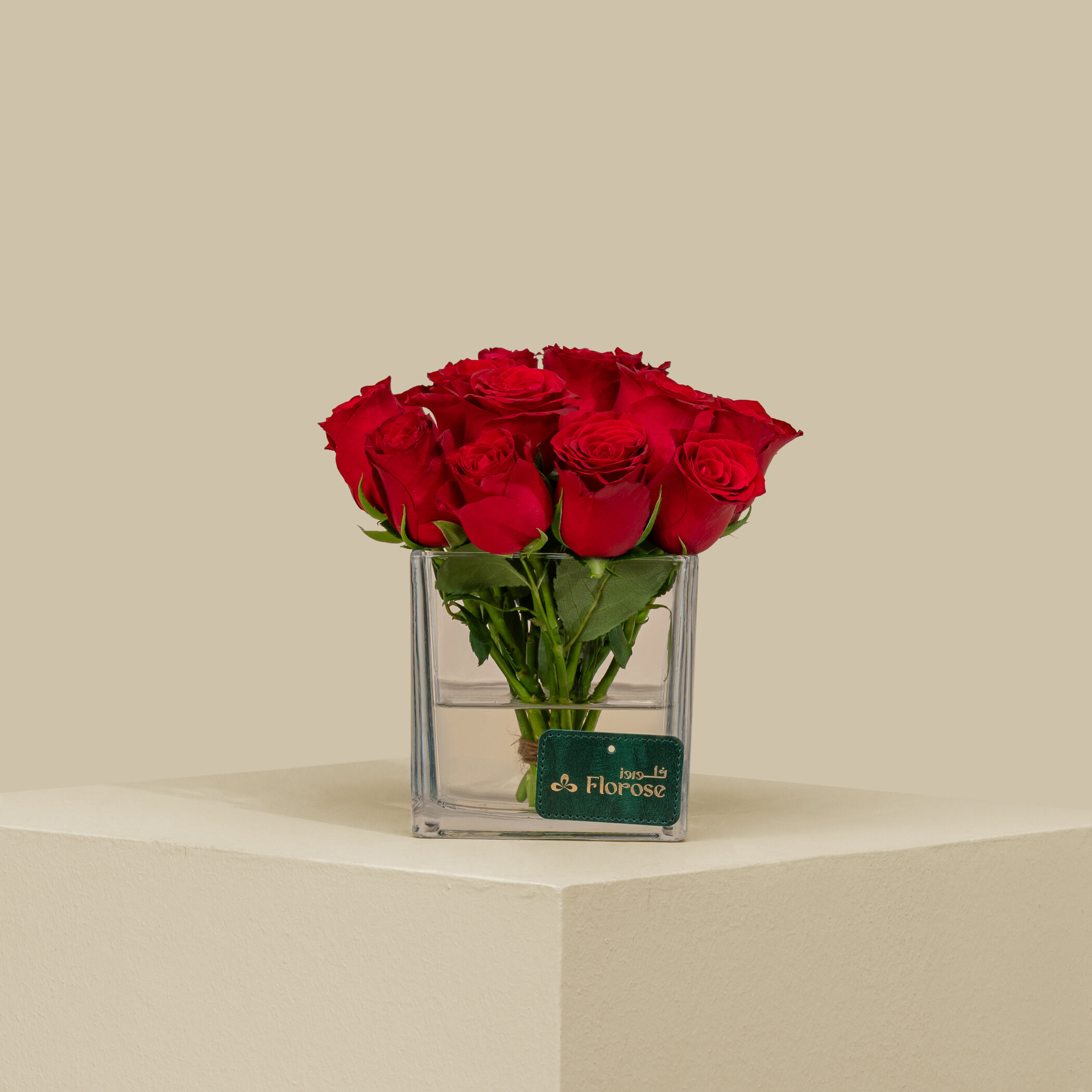 Elegant Rose Square Vase Red | 15 Flowers Elegant Rose Square Vase Red | 15 Flowers
