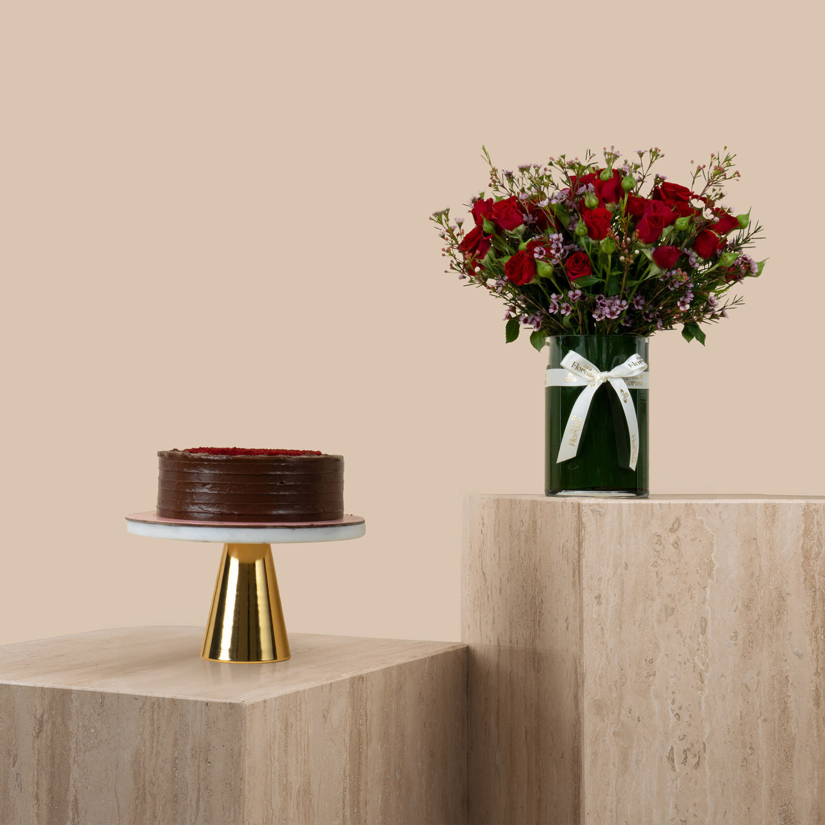 Munch Chocolate Velvet Cake | Brilliance Vase Munch Chocolate Velvet Cake | Brilliance Vase