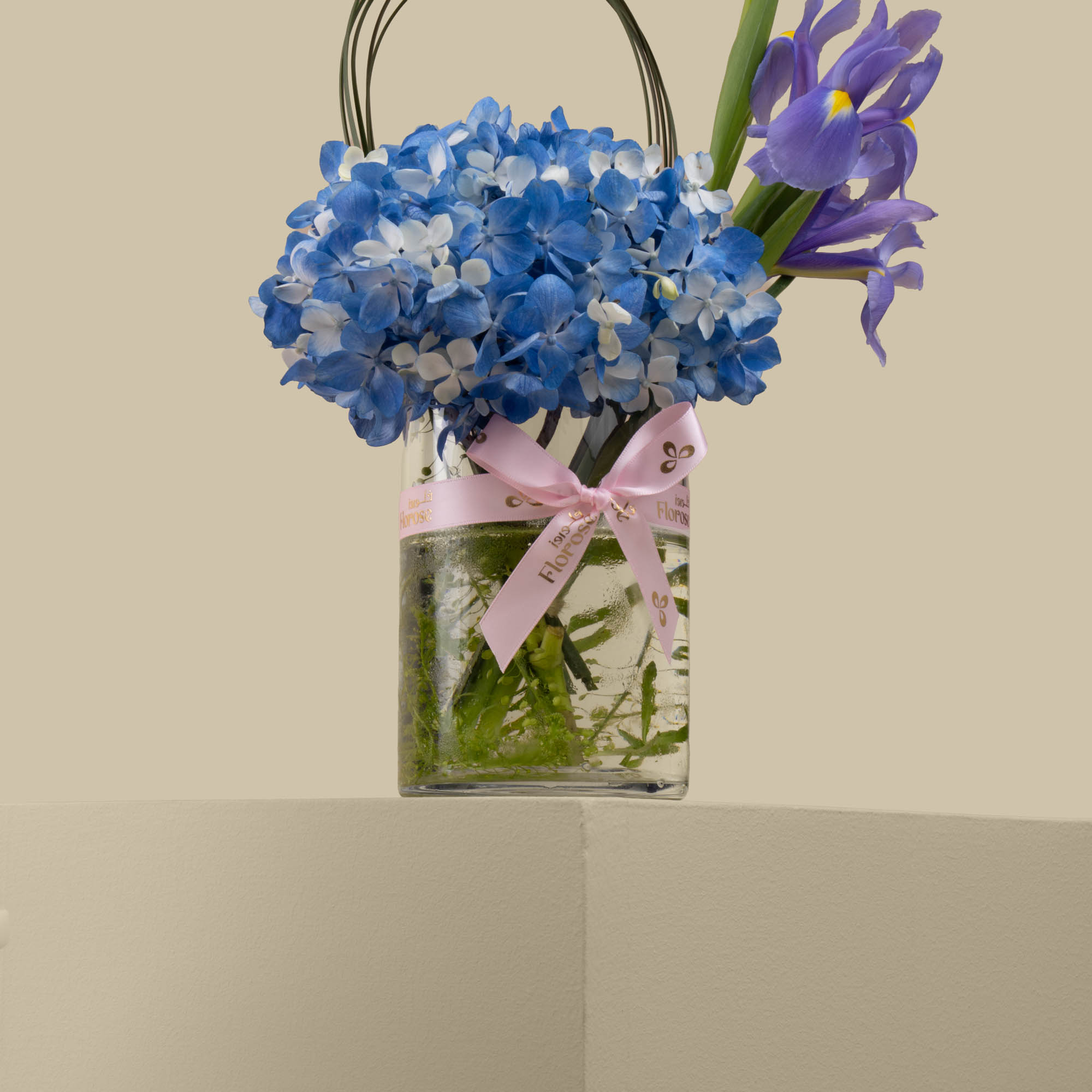 Sweet Atelier | Birthday Small Cake | Azure Serenity Vase Sweet Atelier | Birthday Small Cake | Azure Serenity Vase