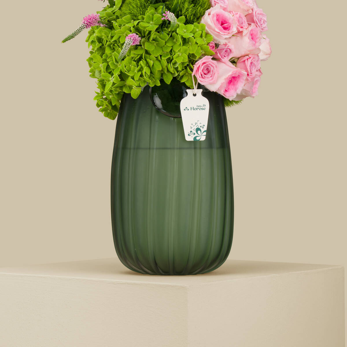Uniqueness Premium Vase Uniqueness Premium Vase
