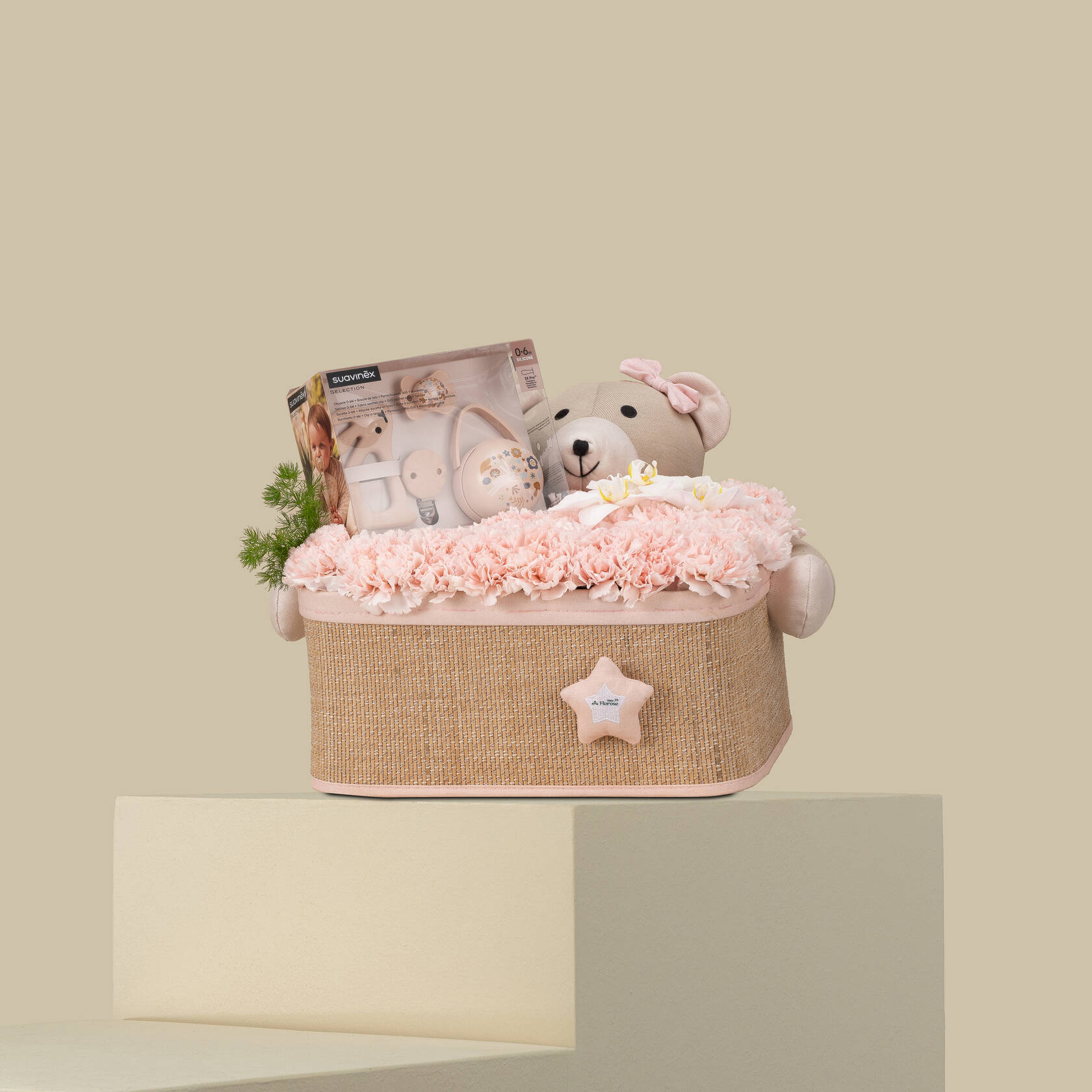 Suavinex Gift Set Wonderland | Childhood Kindness Basket Suavinex Gift Set Wonderland | Childhood Kindness Basket