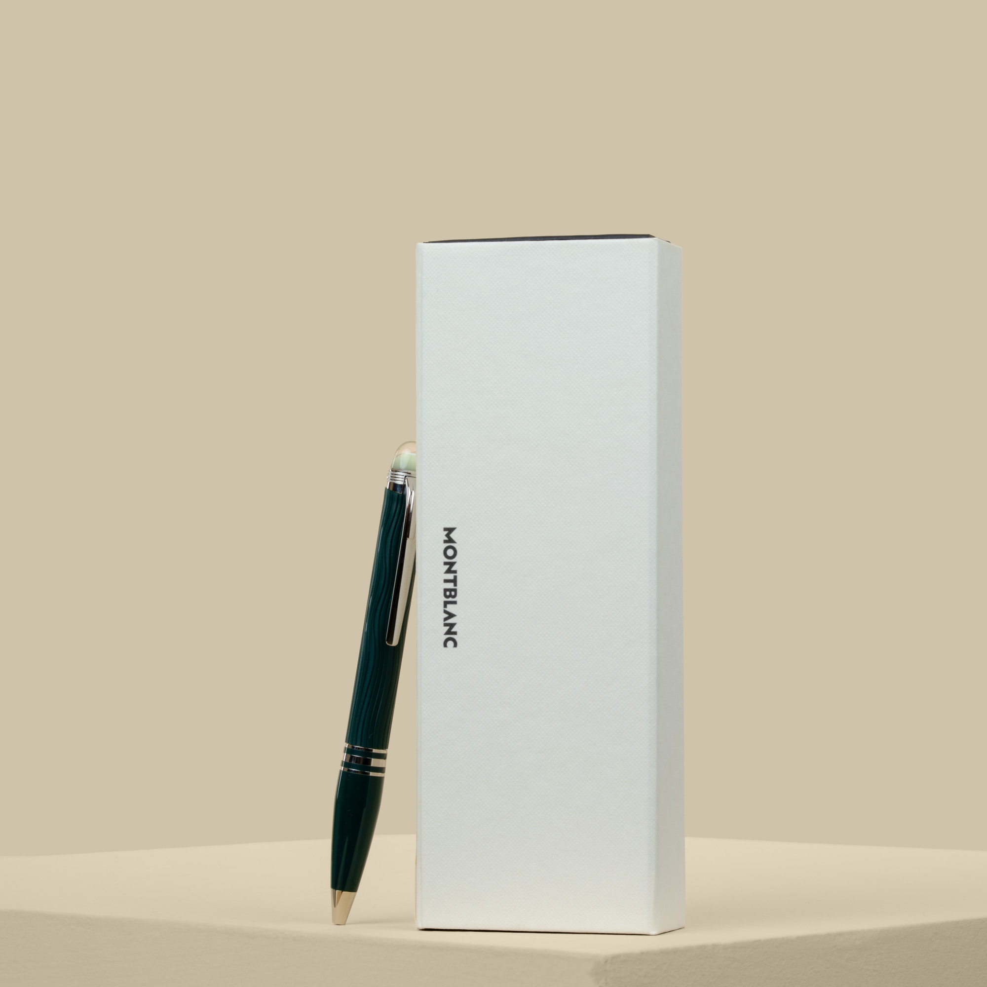 Montblanc StarWalker PolarGreen BallPen | Purity Bouquet Montblanc StarWalker PolarGreen BallPen | Purity Bouquet