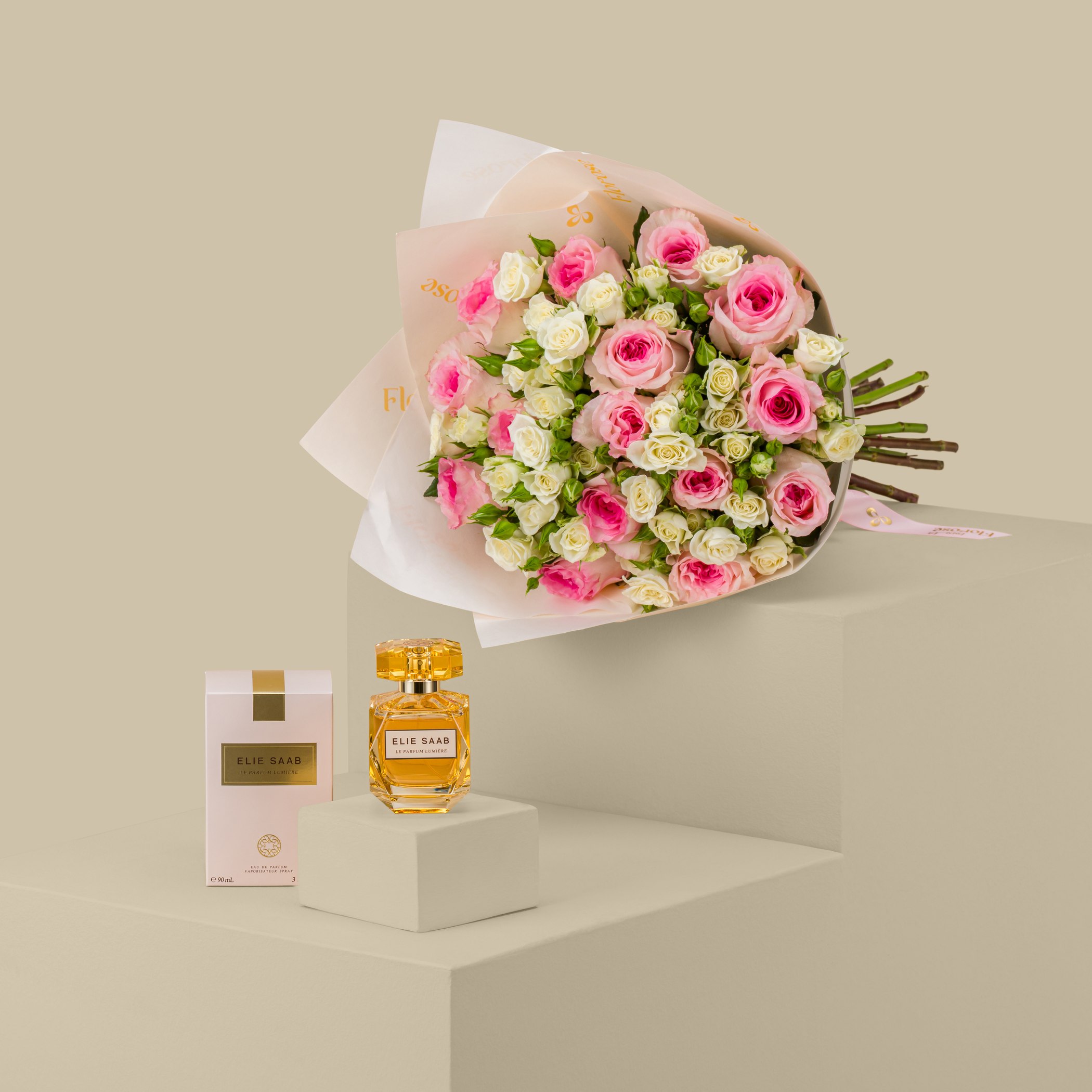 Elie Saab Le Parfum Lumire EDP | Tender Halo Bouquet Elie Saab Le Parfum Lumire EDP | Tender Halo Bouquet