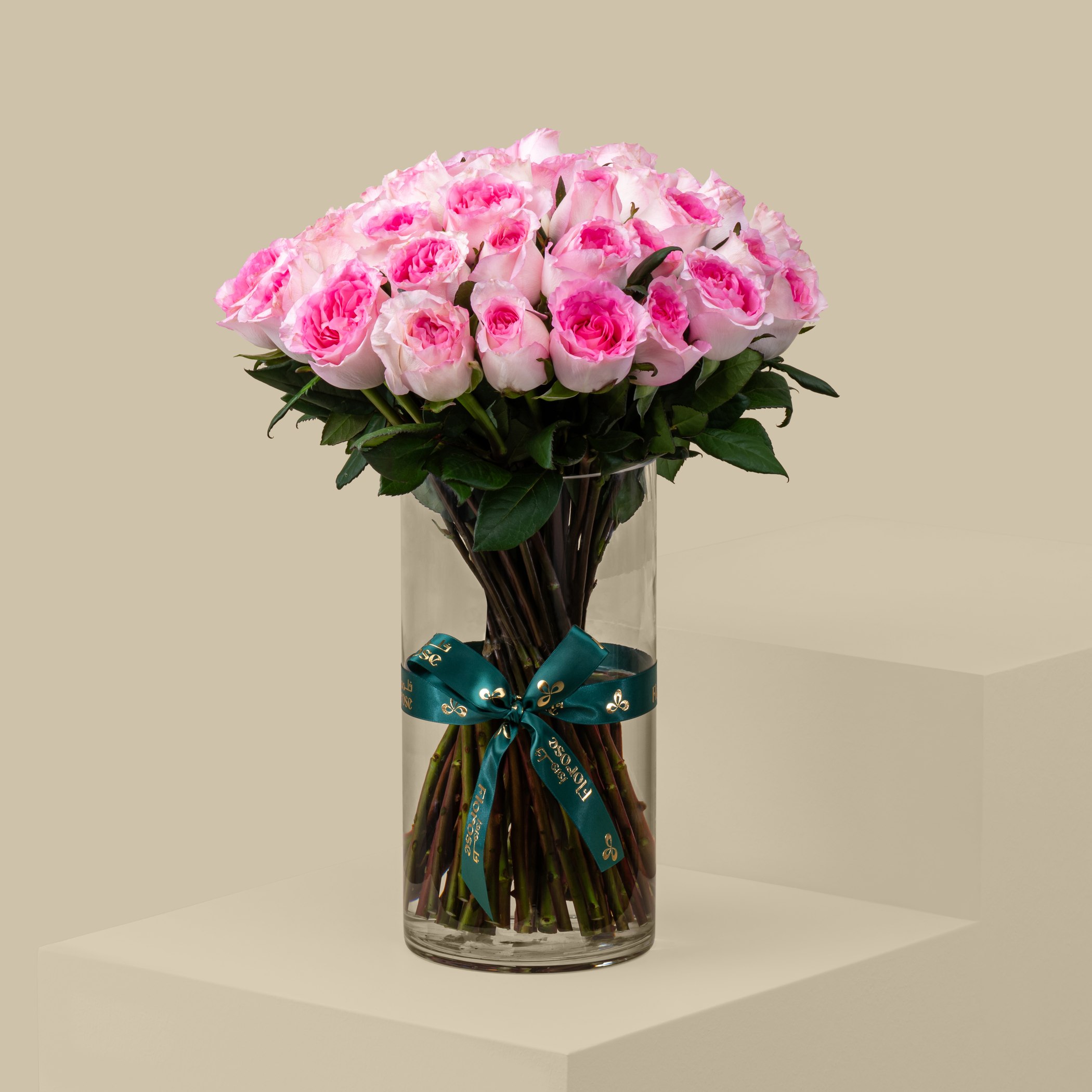 Charming Rose Vase Pink | 50 Flowers Charming Rose Vase Pink | 50 Flowers