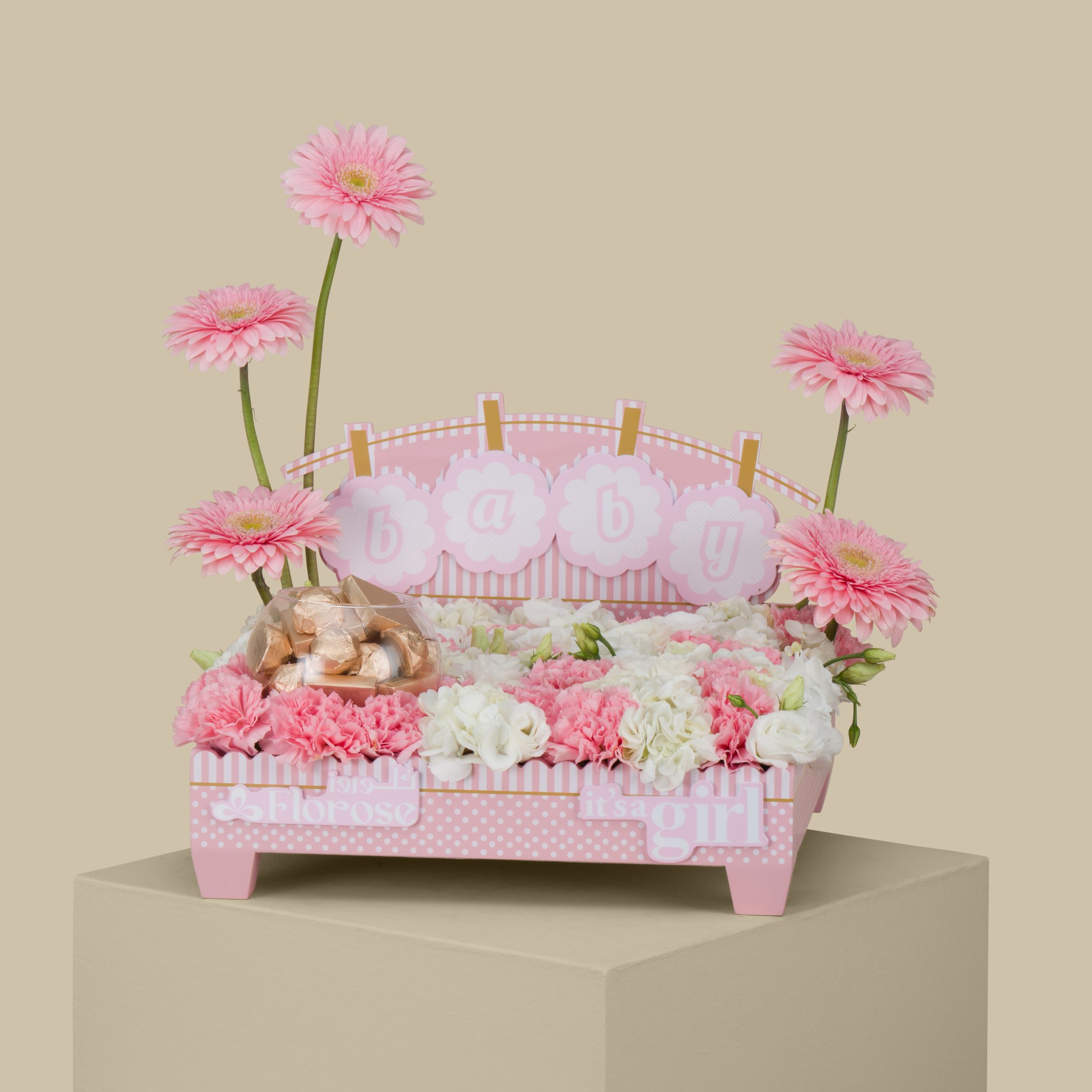 Patchi Chocolate | Dreamy Rose Tray Patchi Chocolate | Dreamy Rose Tray