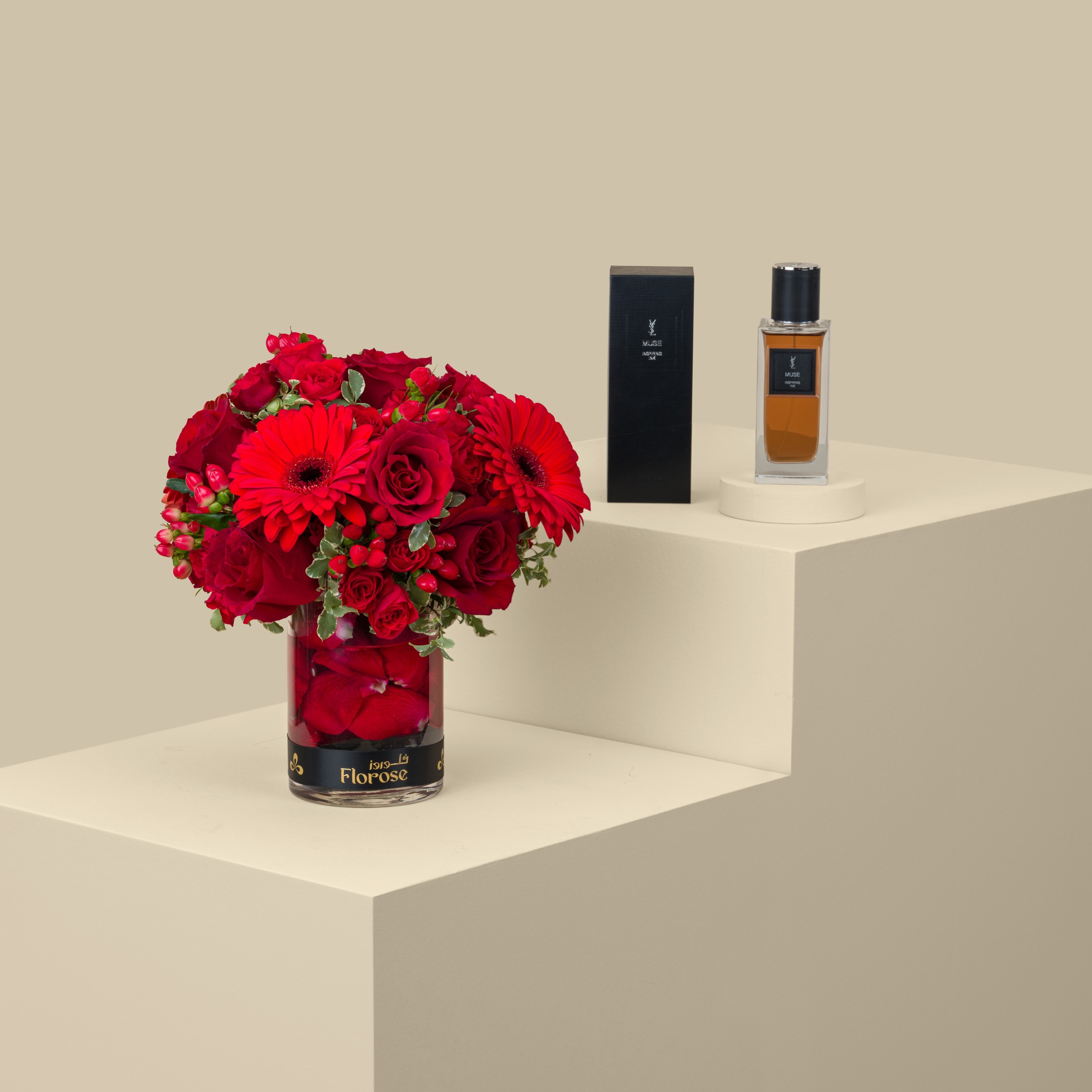 Yves Saint Laurent Muse Eau De Parfum | Red Muse Vase Yves Saint Laurent Muse Eau De Parfum | Red Muse Vase