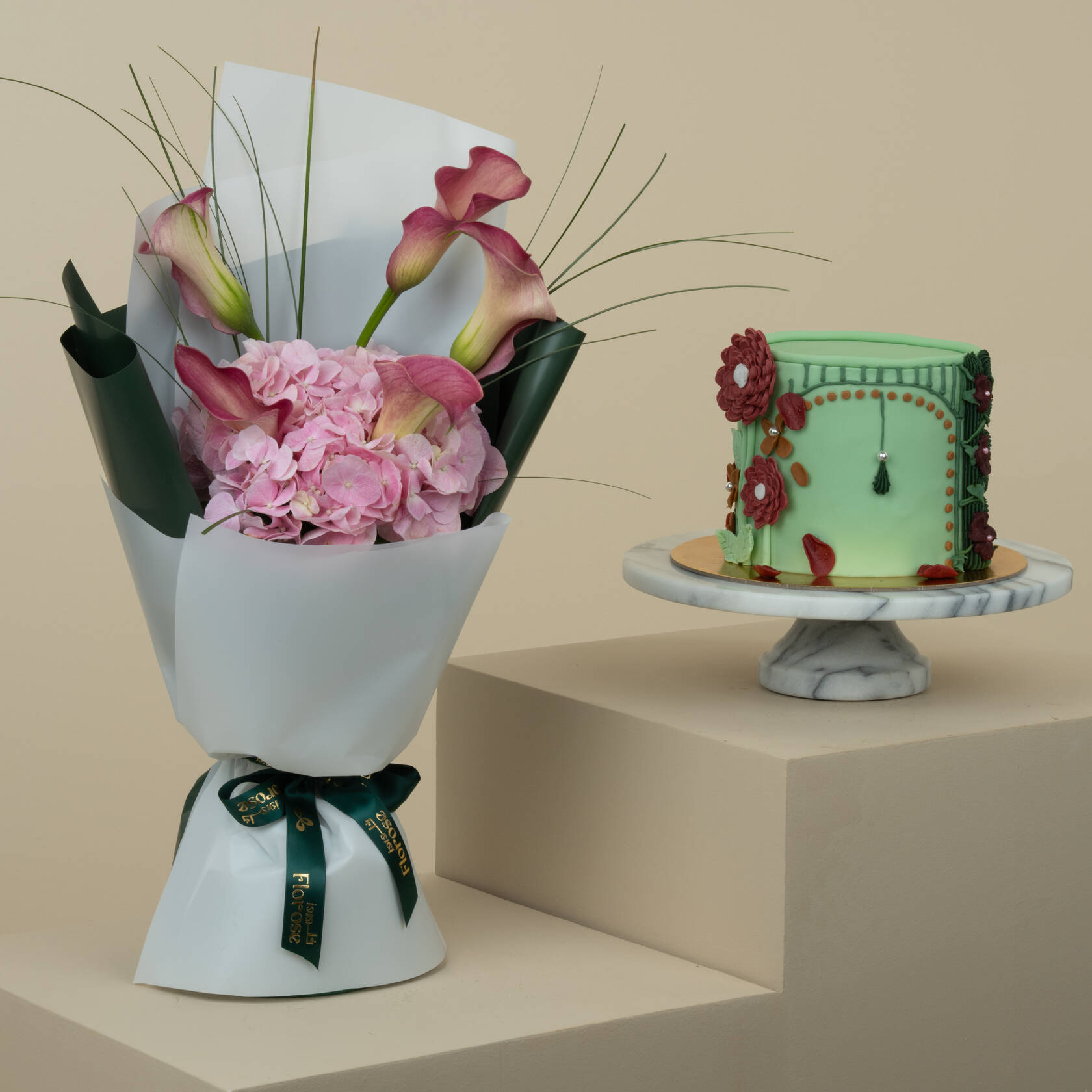 Helen's Flowers Cakes | Enchanting Elegance Bouquet Helen's Flowers Cakes | Enchanting Elegance Bouquet