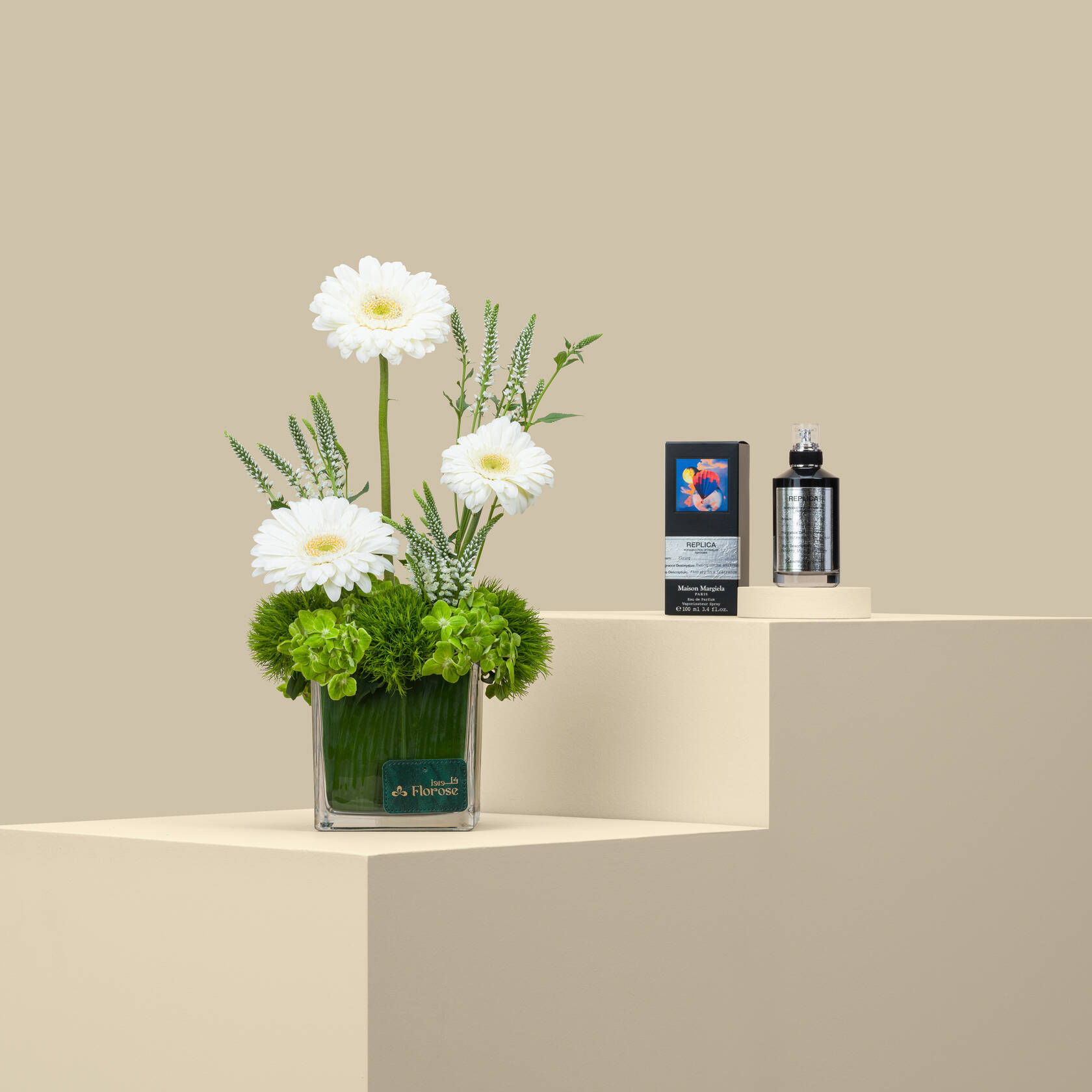 Replica Flying Maison Margiela | White Purity Flowers Replica Flying Maison Margiela | White Purity Flowers