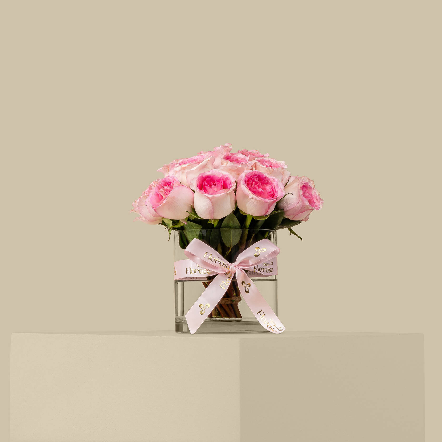 Unique Rose Vase Pink | 20 Flowers Unique Rose Vase Pink | 20 Flowers